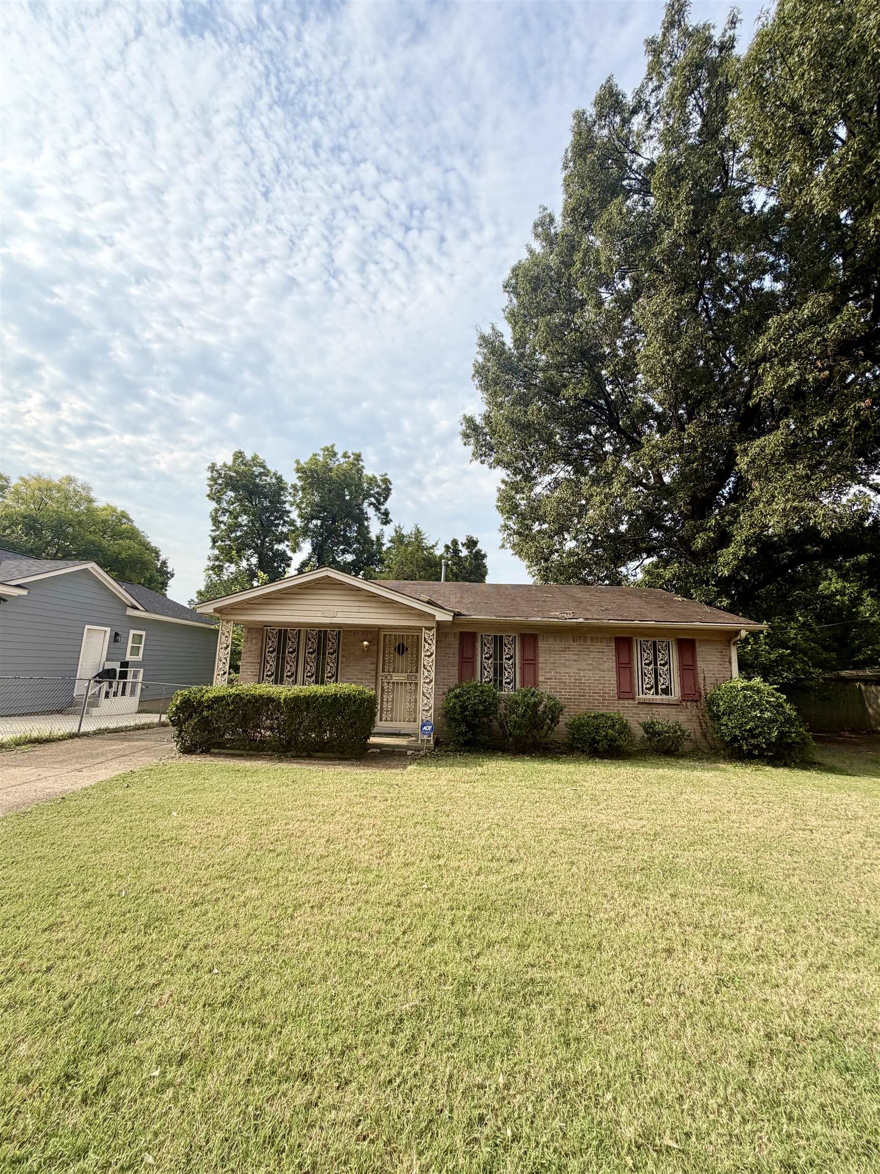 3095 Hoskins Rd Property Photo 1