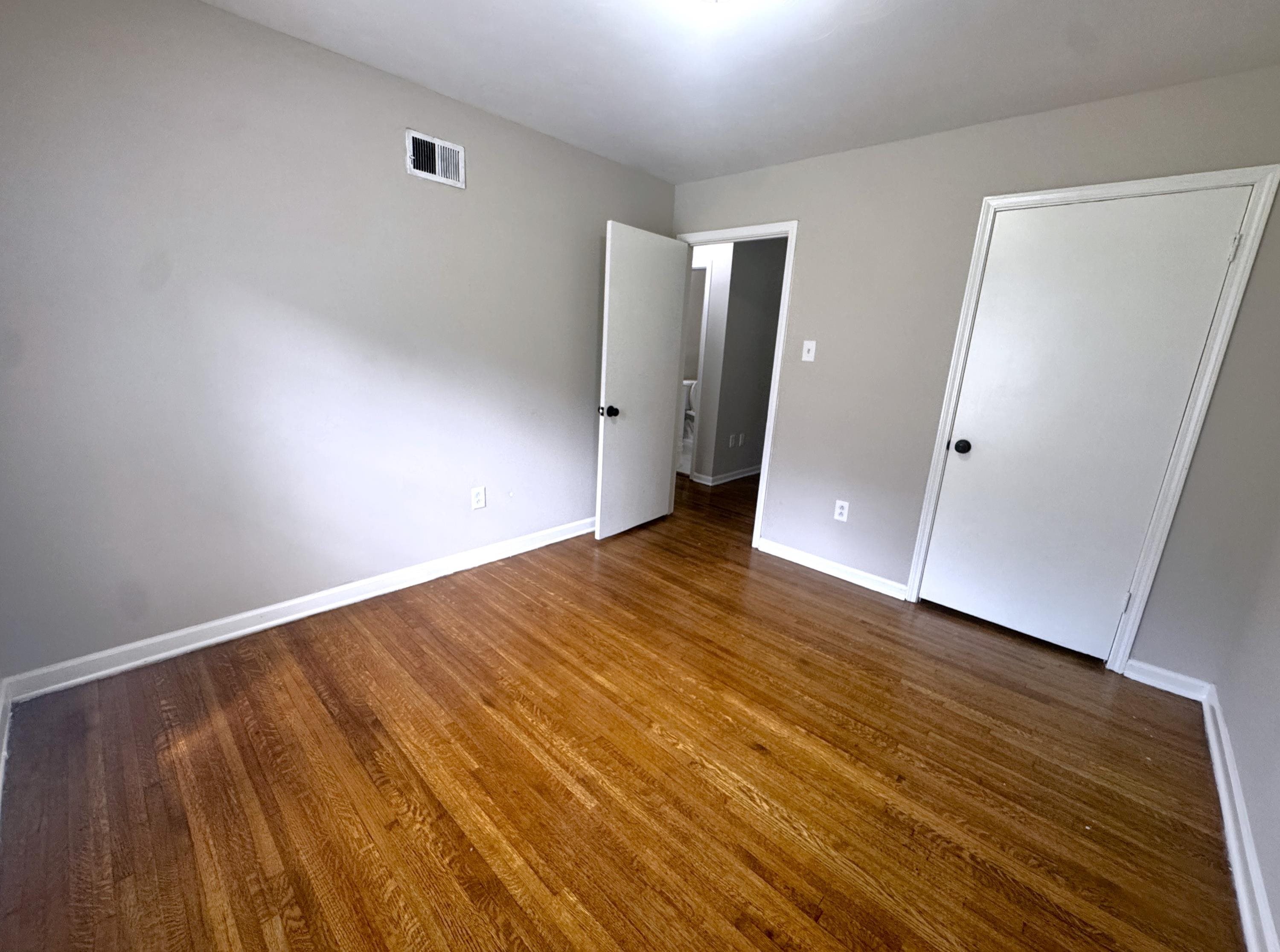 3712 Merritt St Property Photo 8