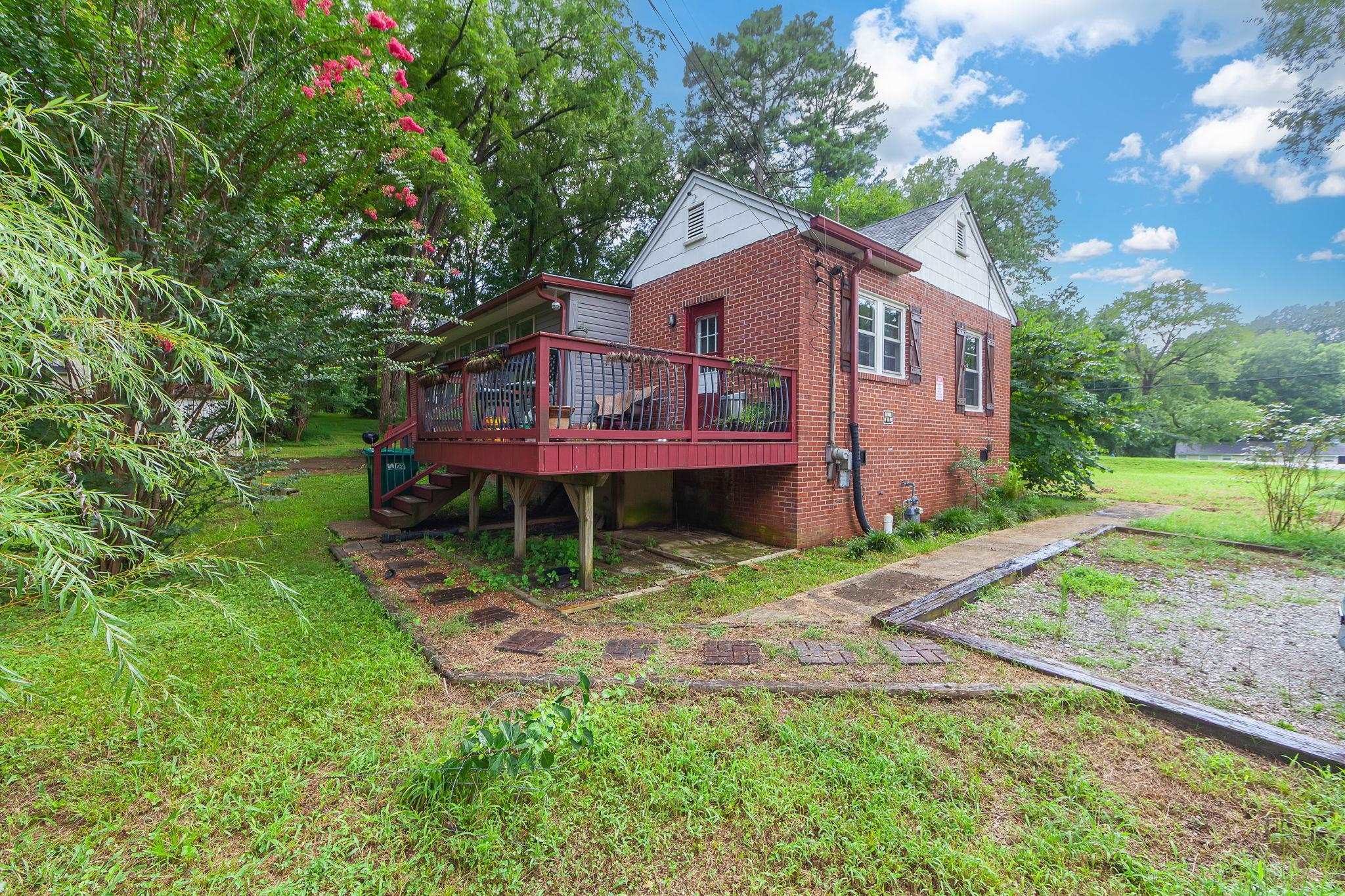 1305 Hollywood Dr Property Photo 37