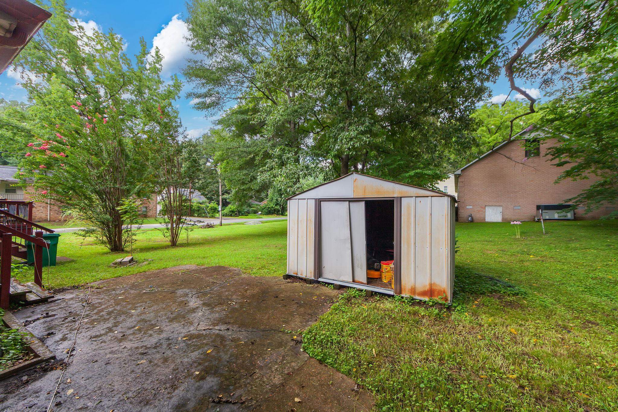 1305 Hollywood Dr Property Photo 38