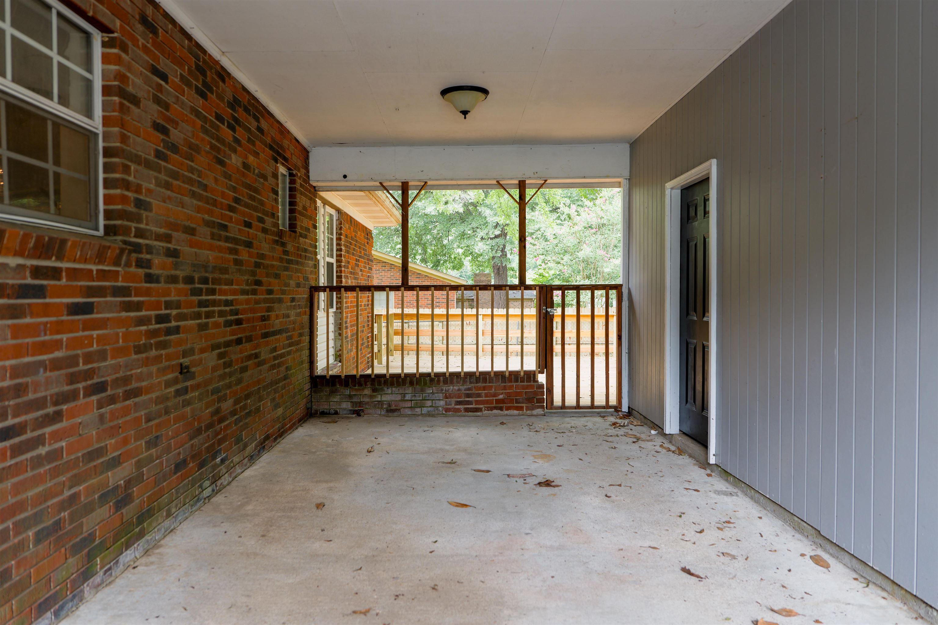 257 Anthony St Property Photo 23