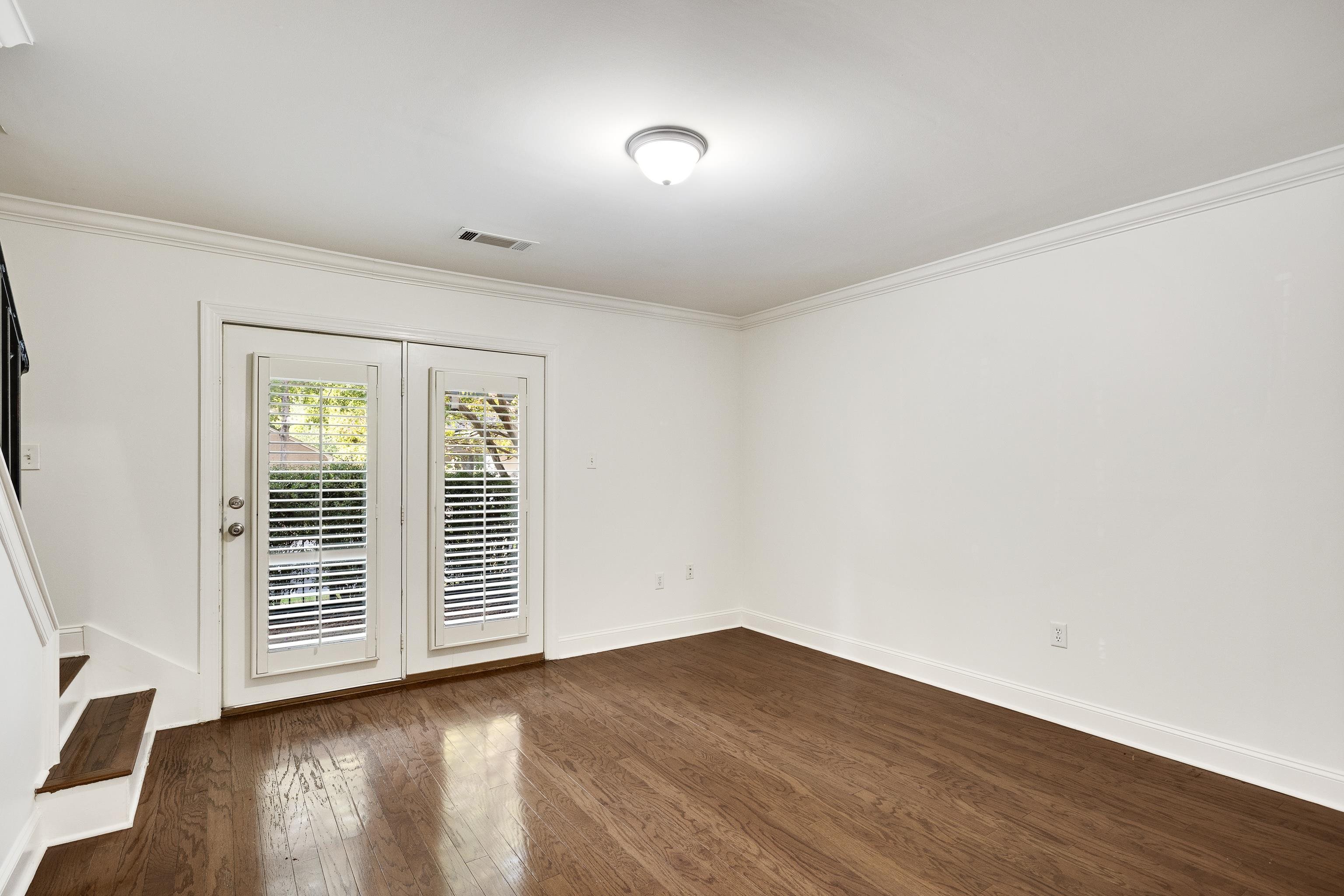 7488 Germantown Sq Property Photo 5