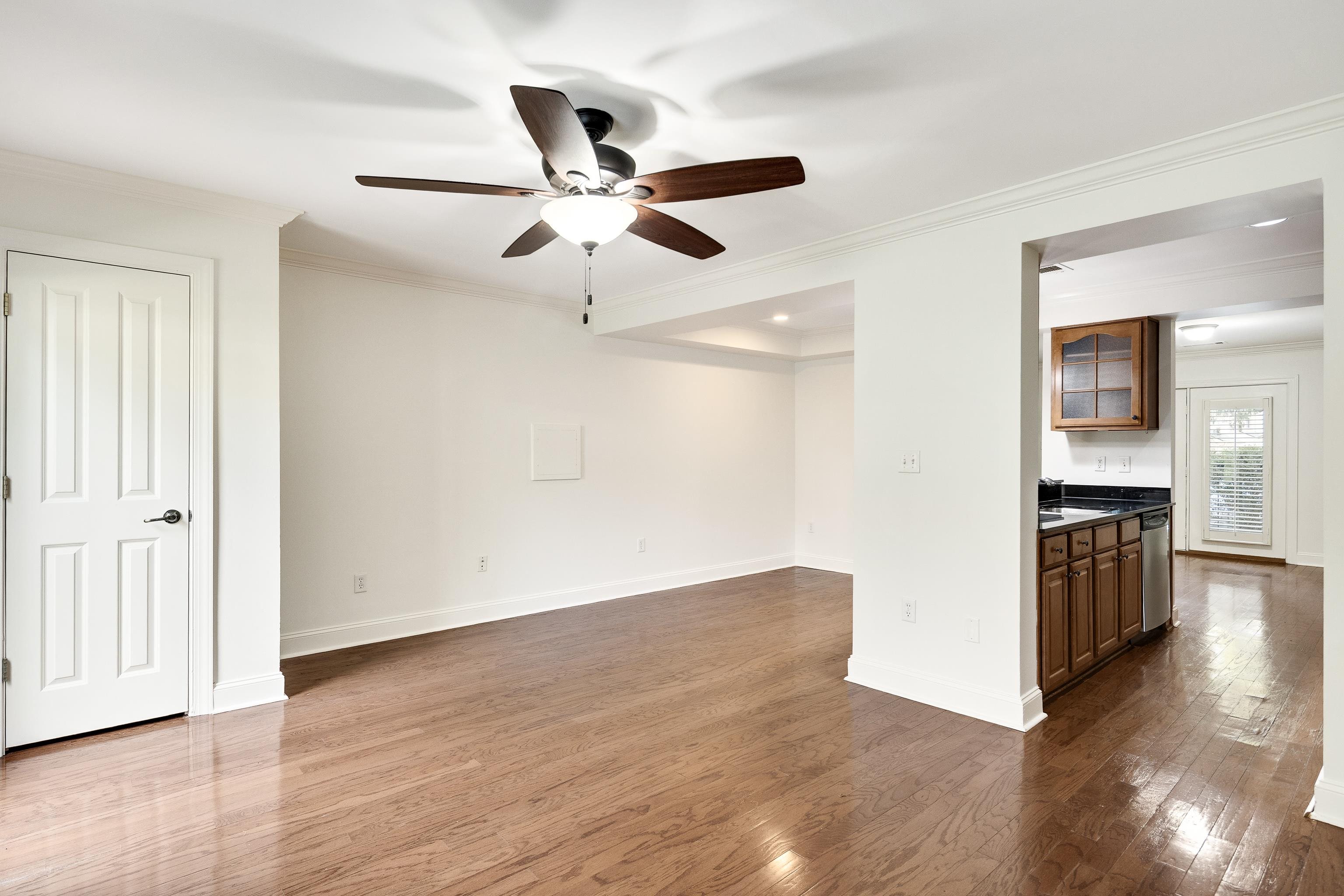 7488 Germantown Sq Property Photo 15