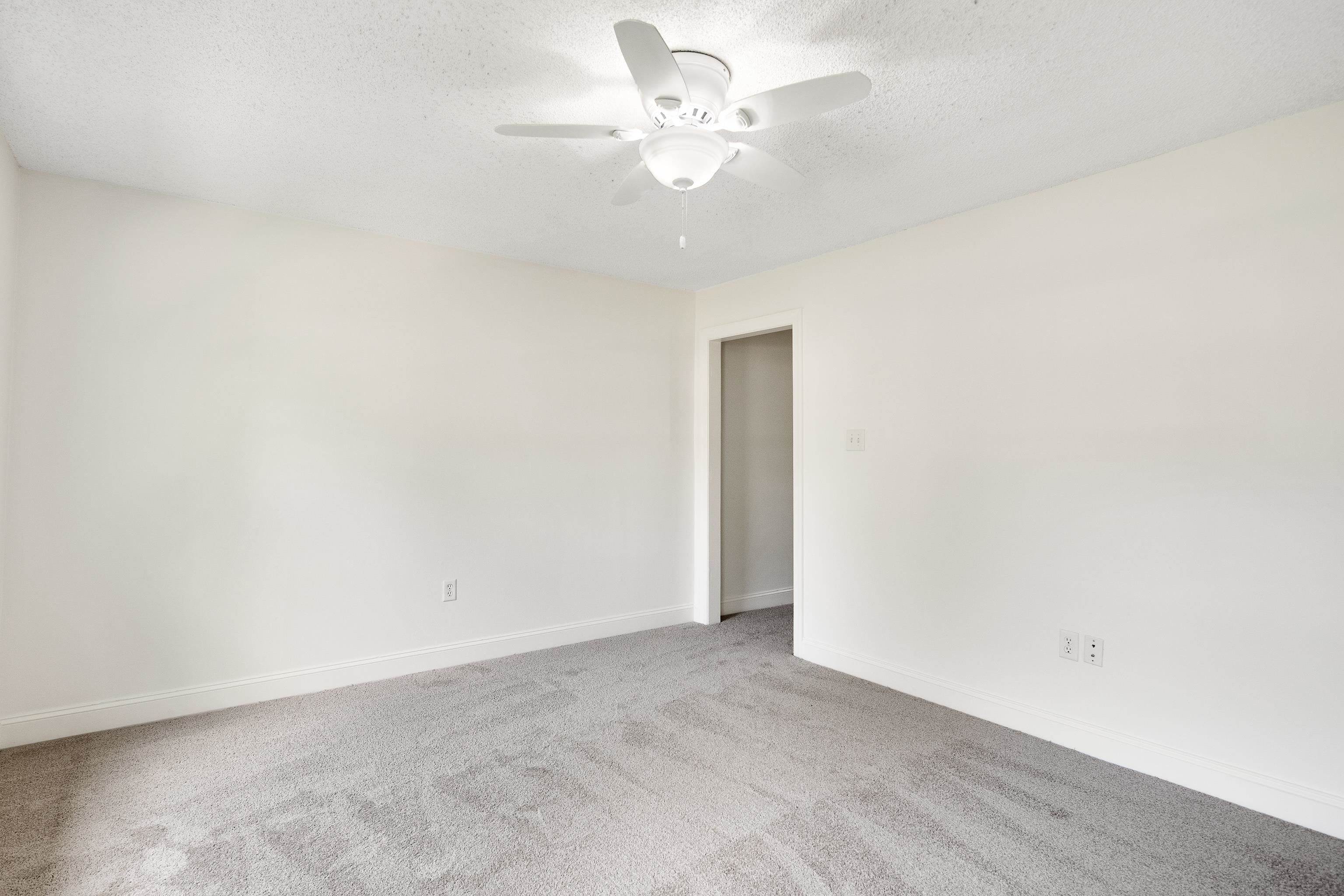 7488 Germantown Sq Property Photo 25