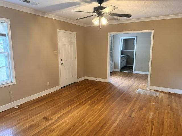 1388 S Highland St Property Photo 4