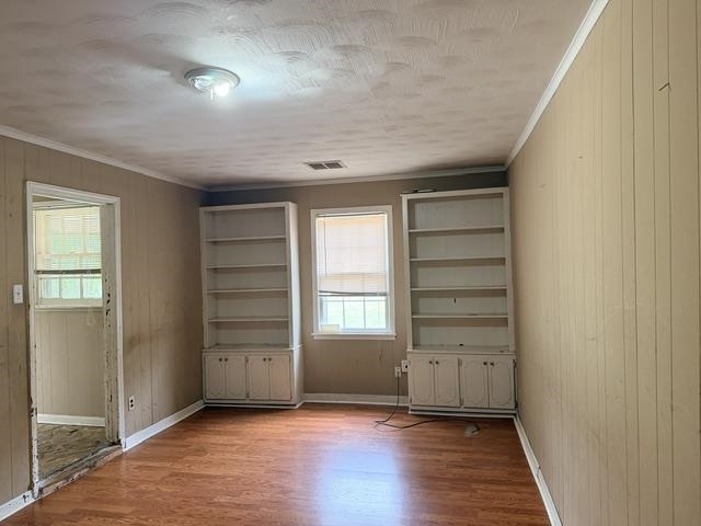 1388 S Highland St Property Photo 9
