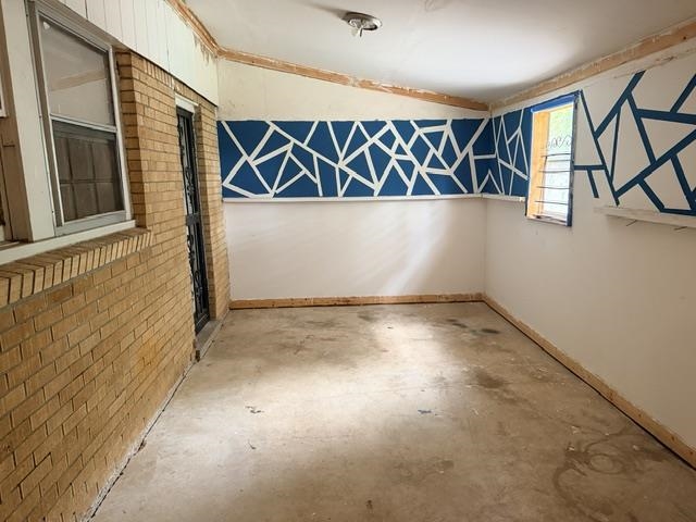 1388 S Highland St Property Photo 13