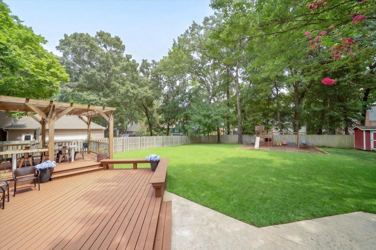 2760 Holly Spring Dr Property Photo 27
