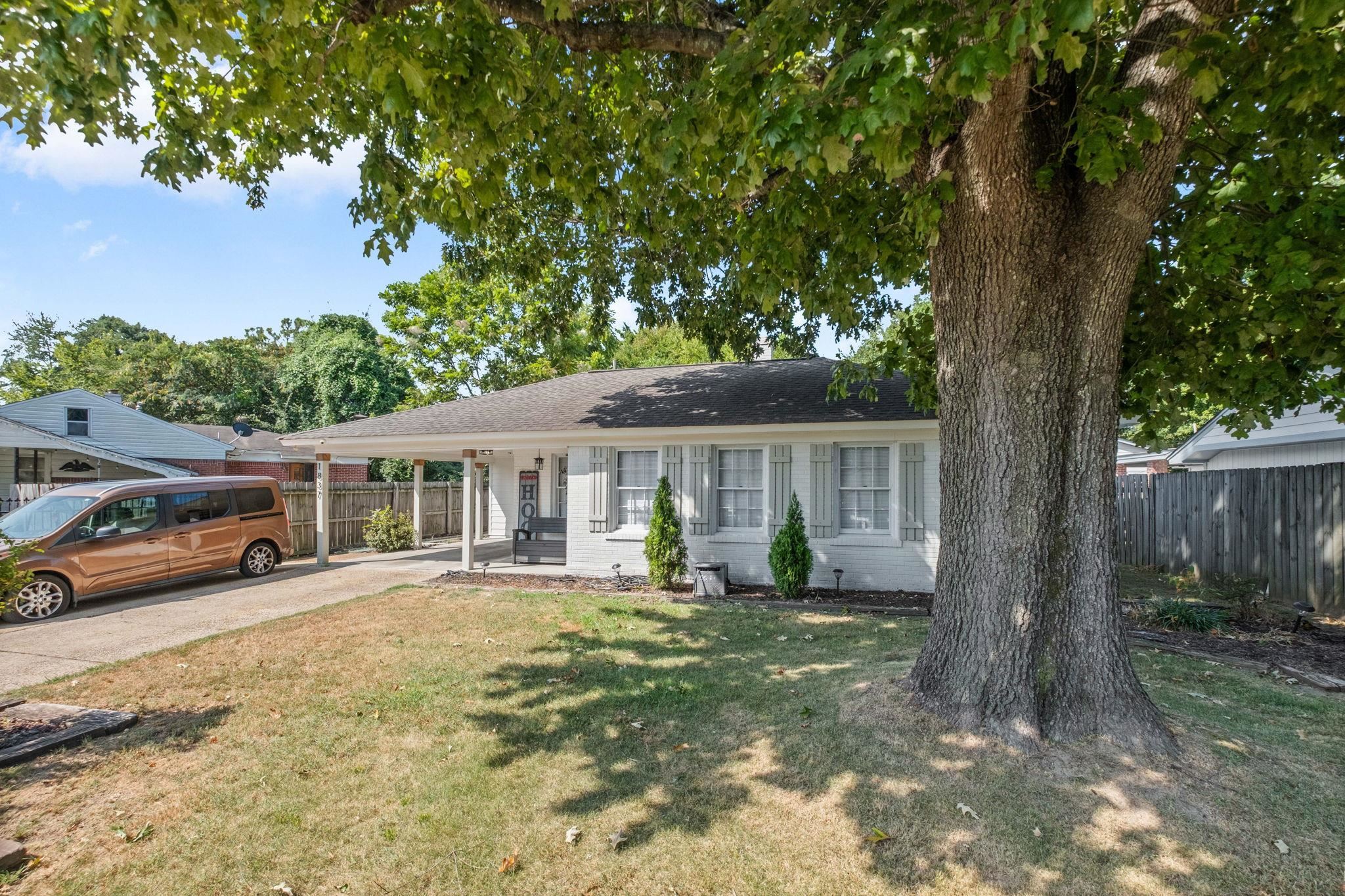 1837 Tant Rd Property Photo 4