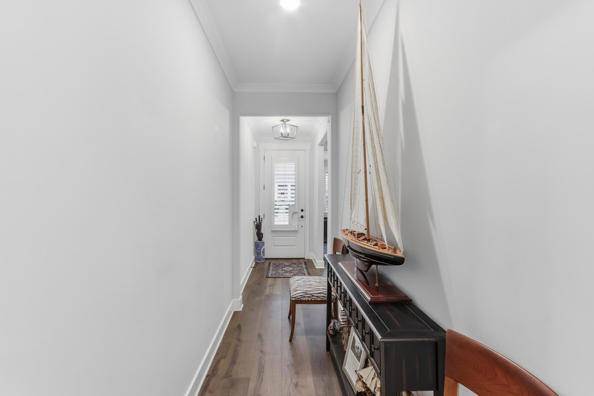 5744 Hollow Oak Dr E Property Photo 6