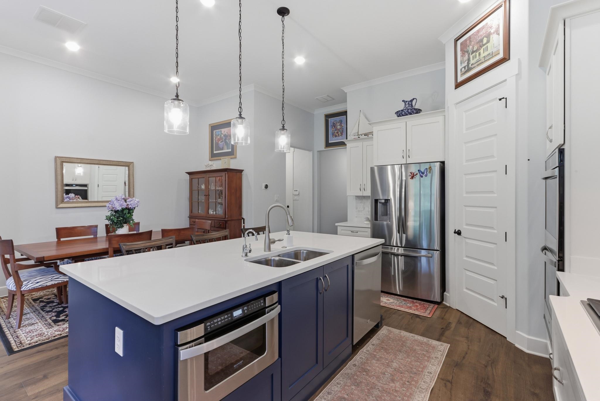 5744 Hollow Oak Dr E Property Photo 11