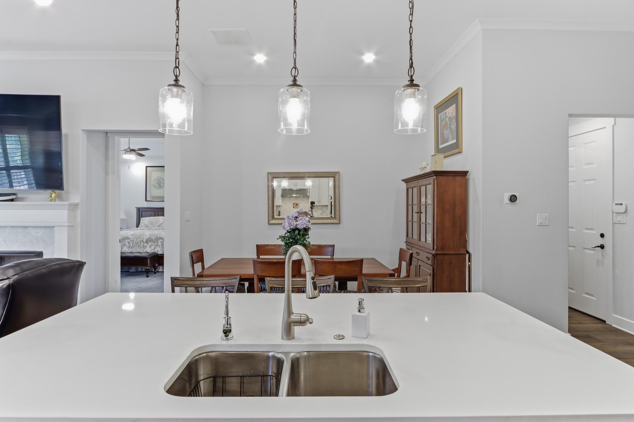 5744 Hollow Oak Dr E Property Photo 13