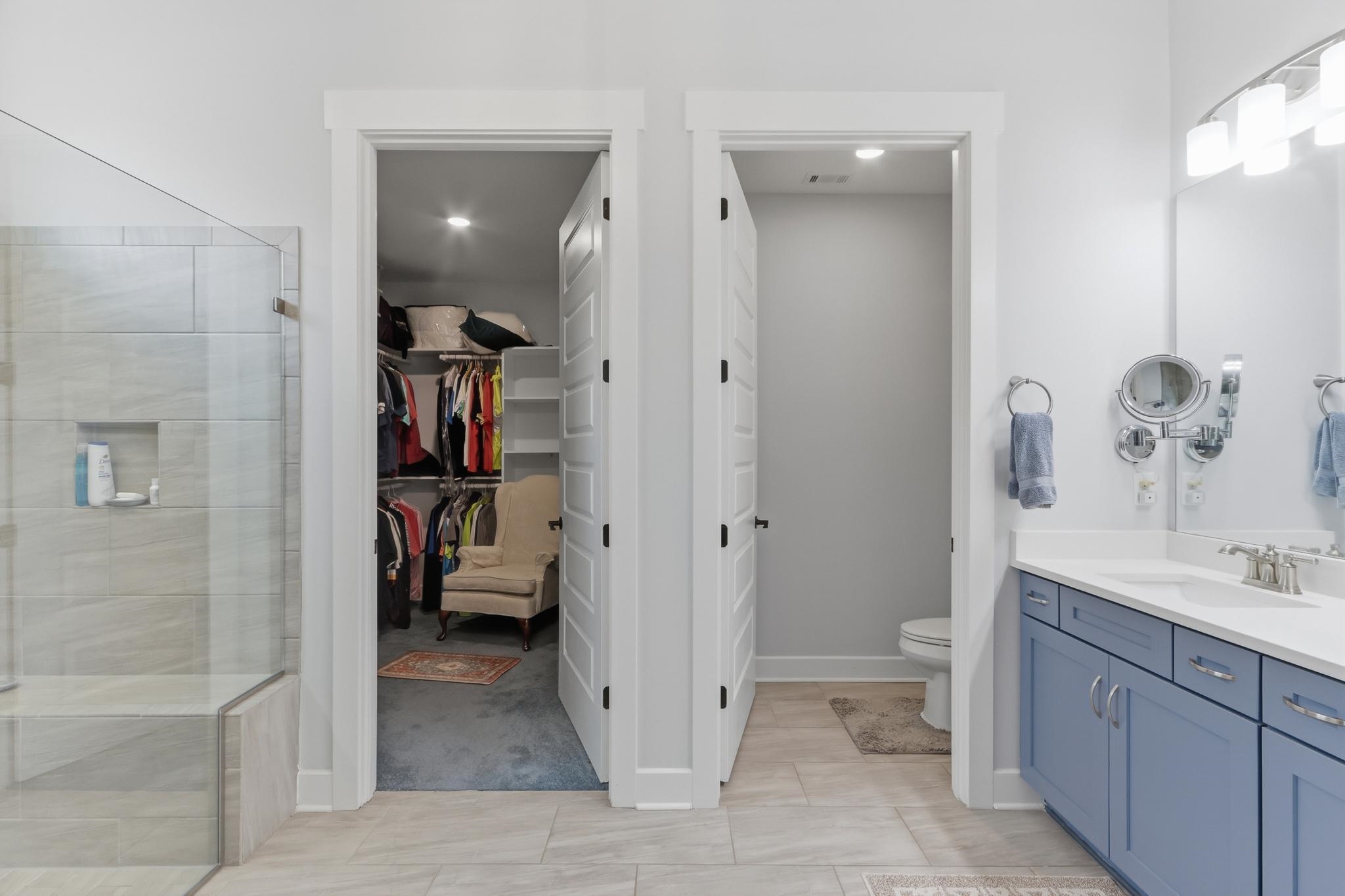 5744 Hollow Oak Dr E Property Photo 23