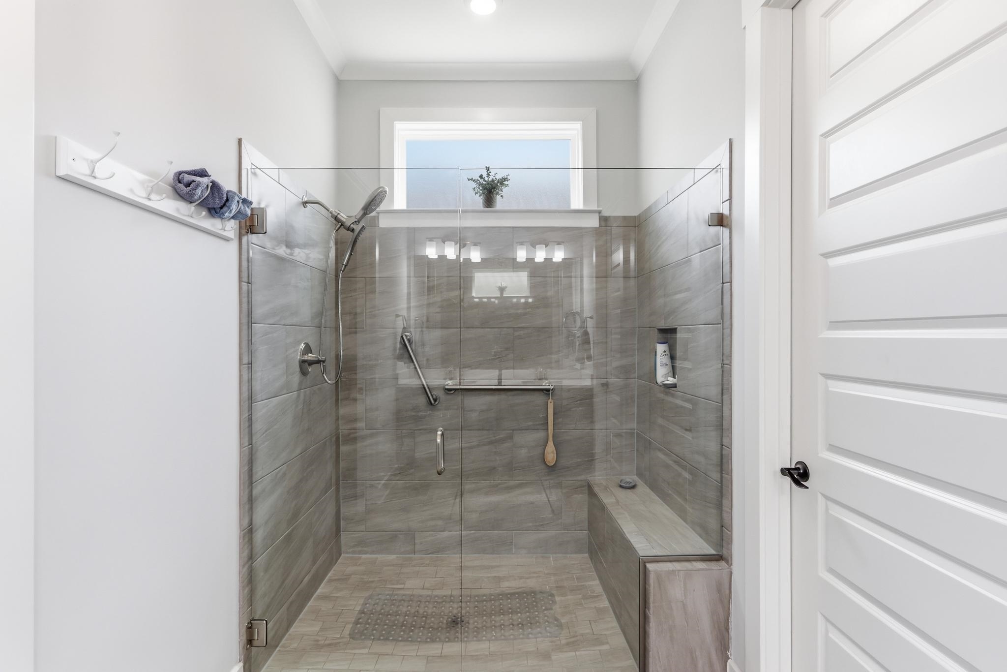 5744 Hollow Oak Dr E Property Photo 24