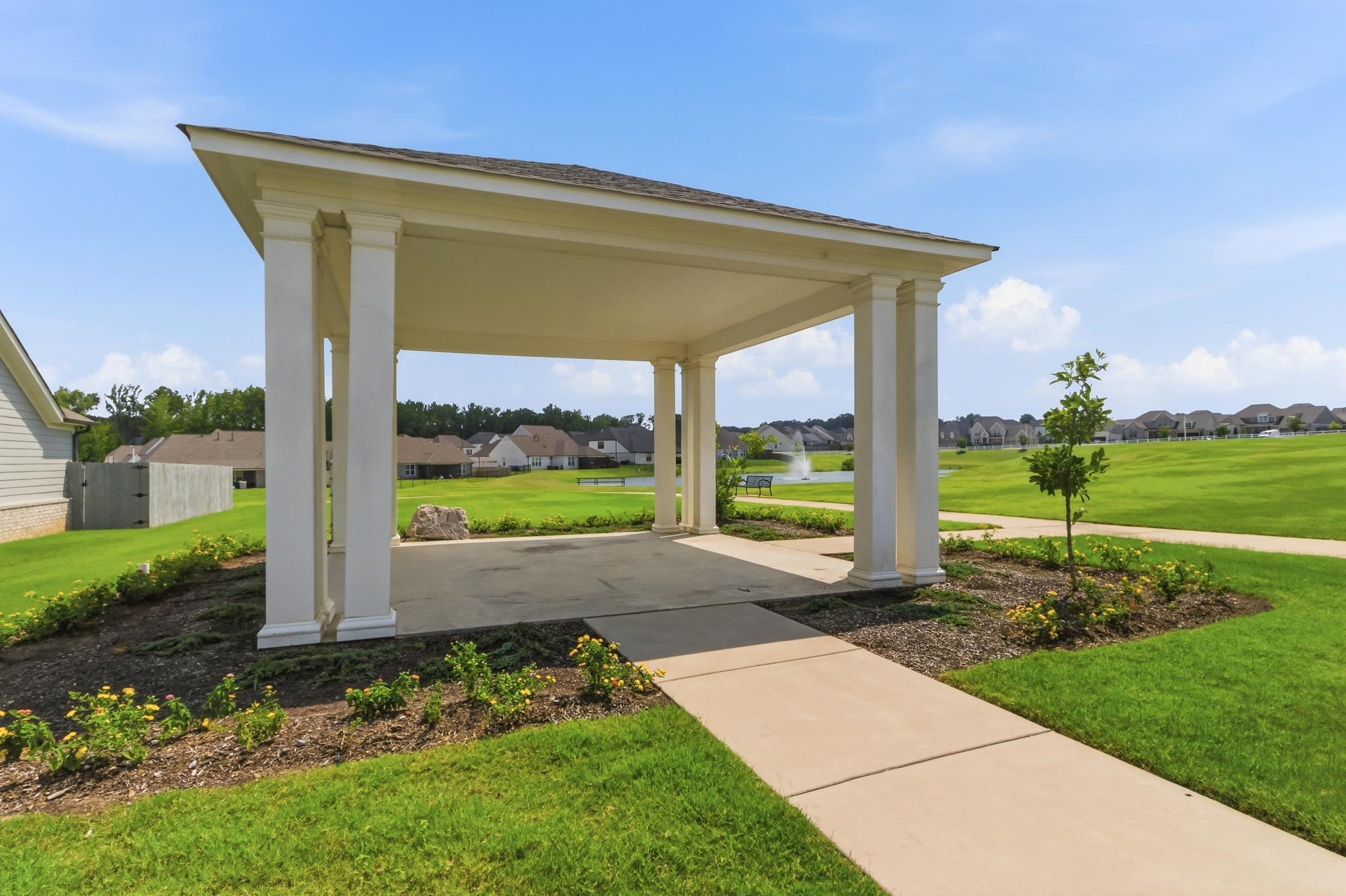 5744 Hollow Oak Dr E Property Photo 35