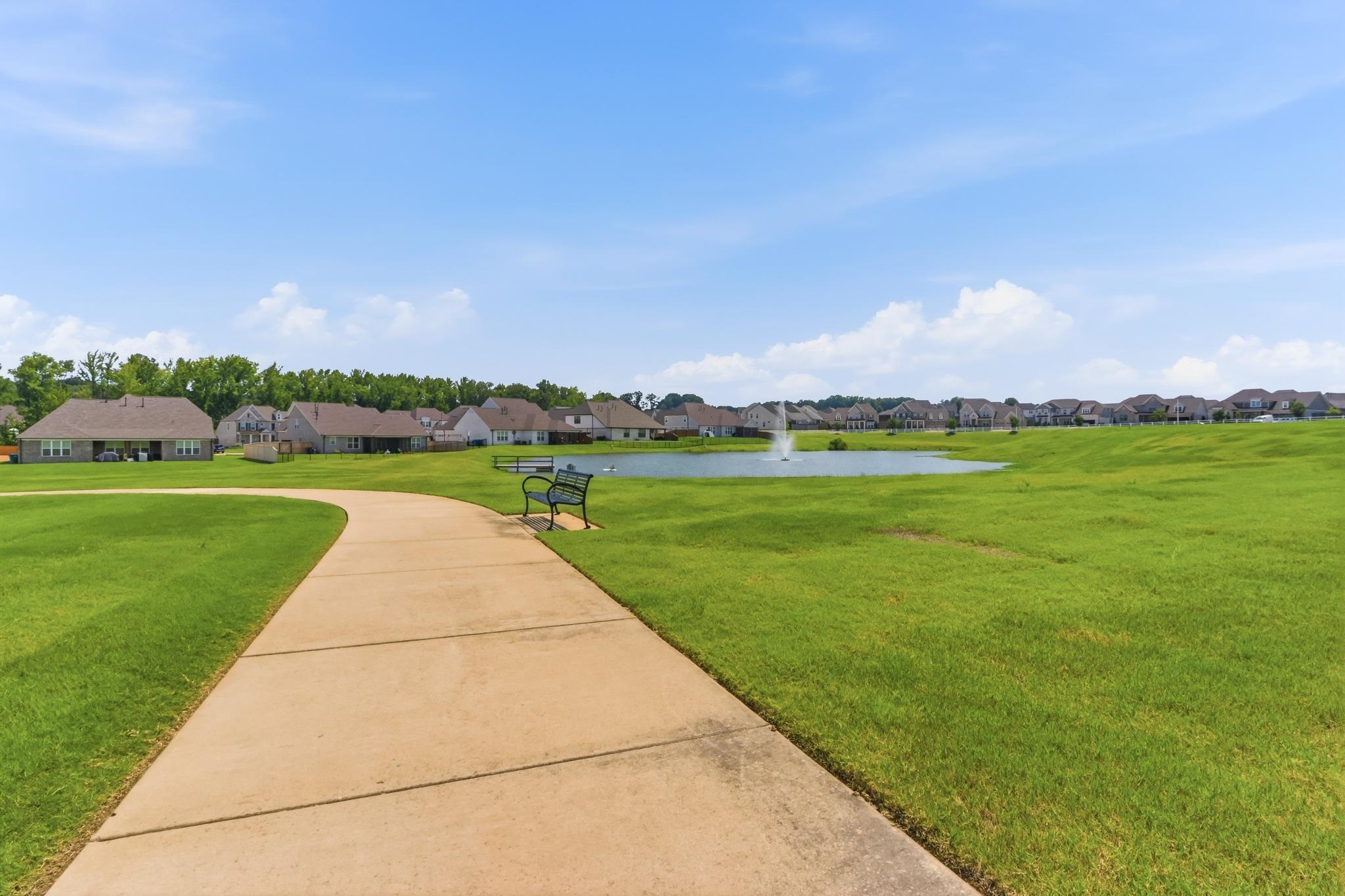 5744 Hollow Oak Dr E Property Photo 37