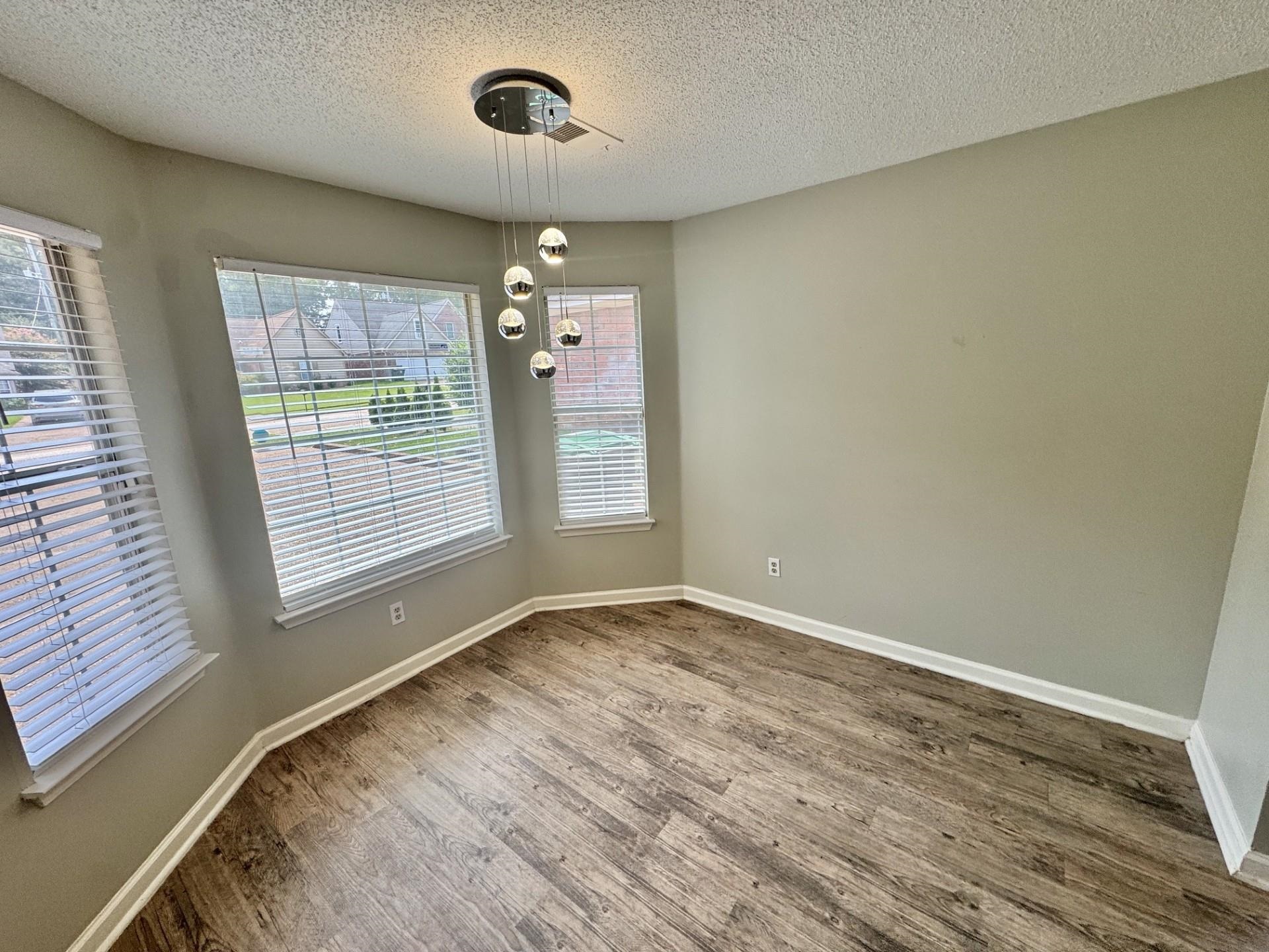 9284 Charly Hill Ln Property Photo 3