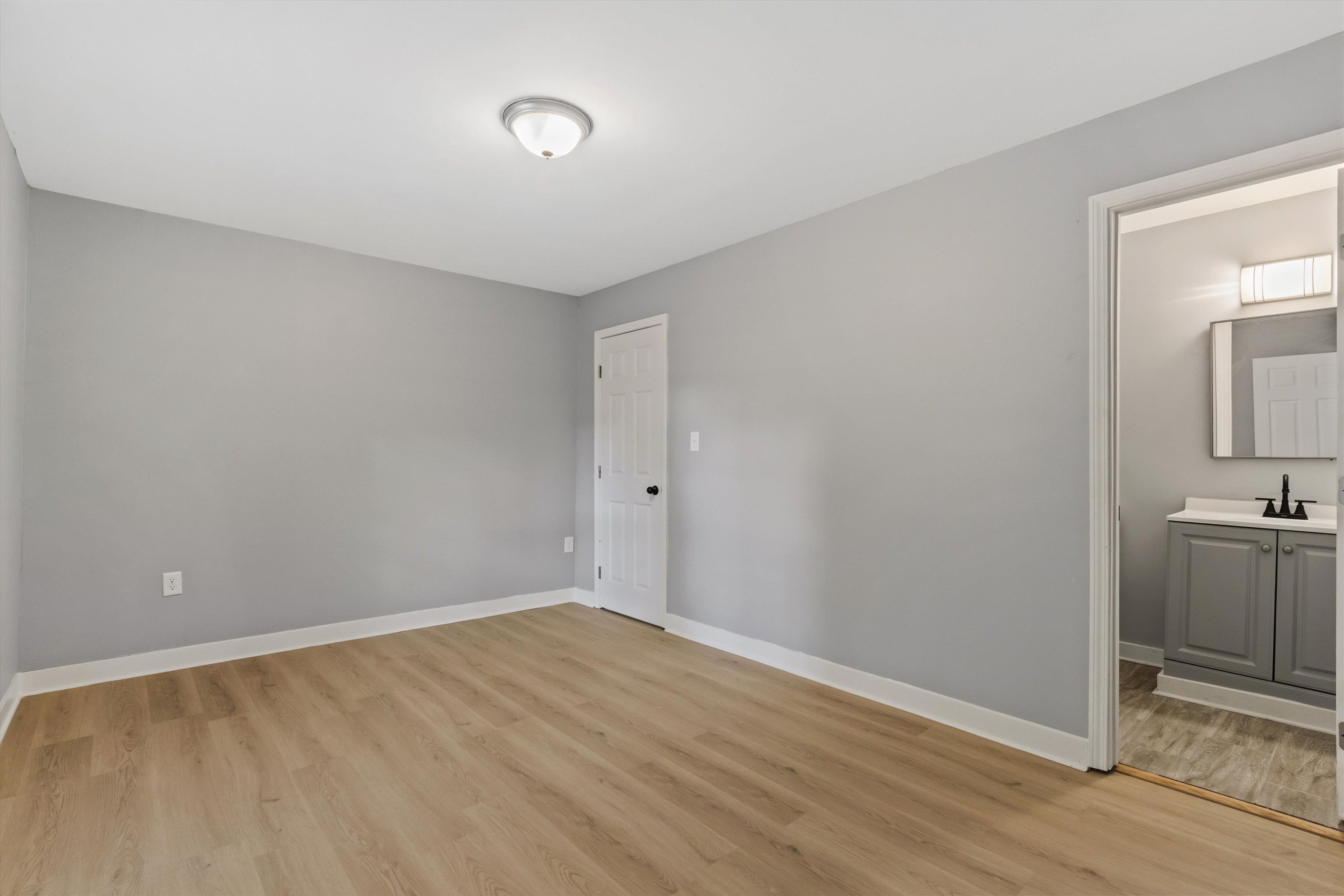 823 Marianna St Property Photo 14