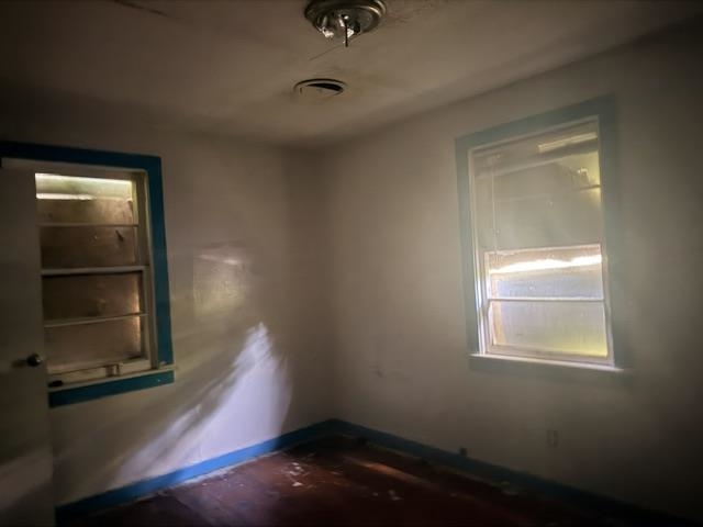 2233 Aberdeen Ave Property Photo 10