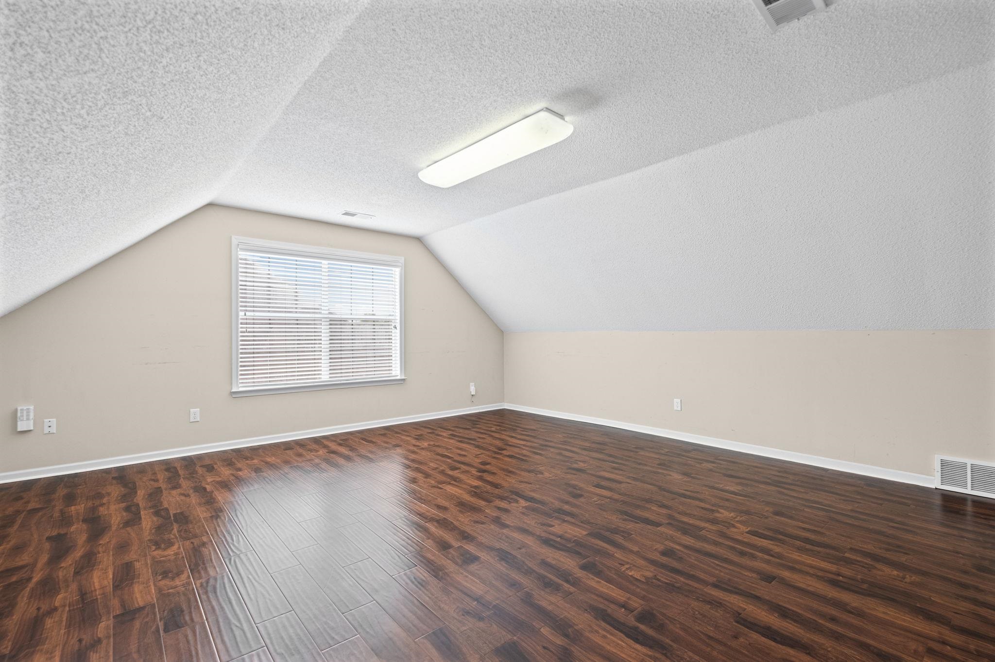 4694 Bloomfield Cv Property Photo 23
