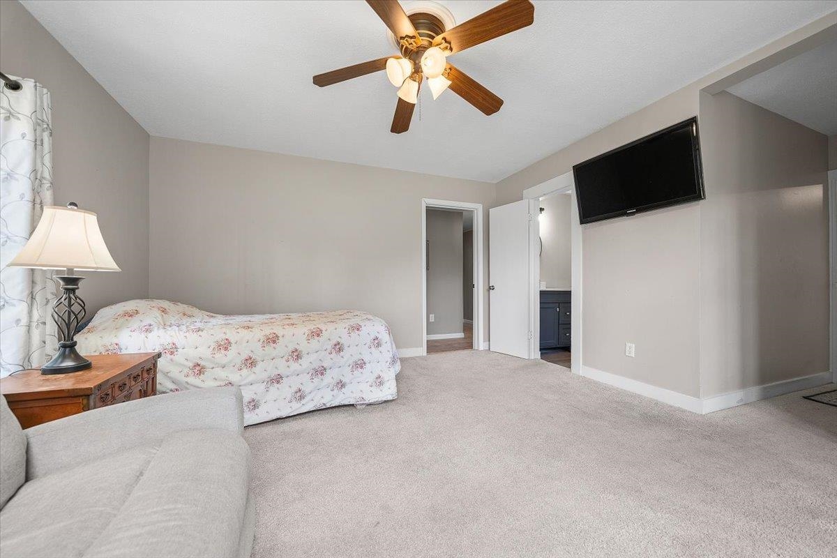 330 College St Property Photo 23