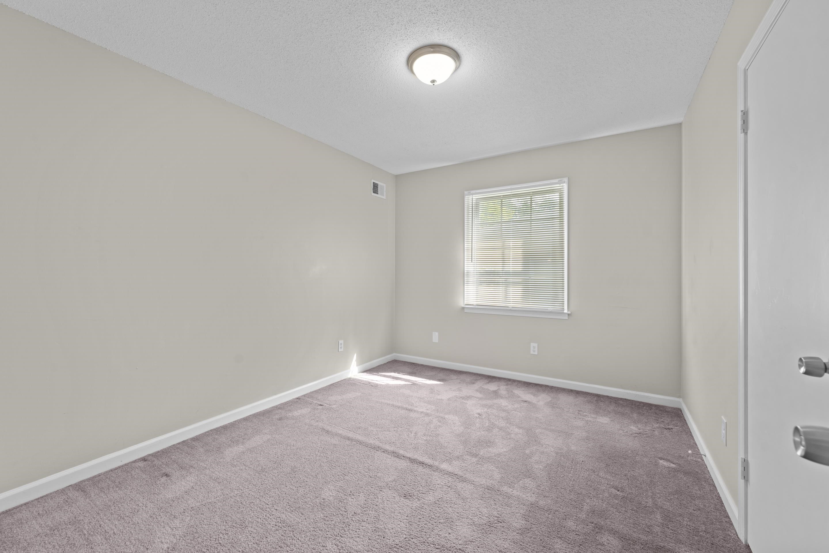 5269 Yellowood Rd Property Photo 18