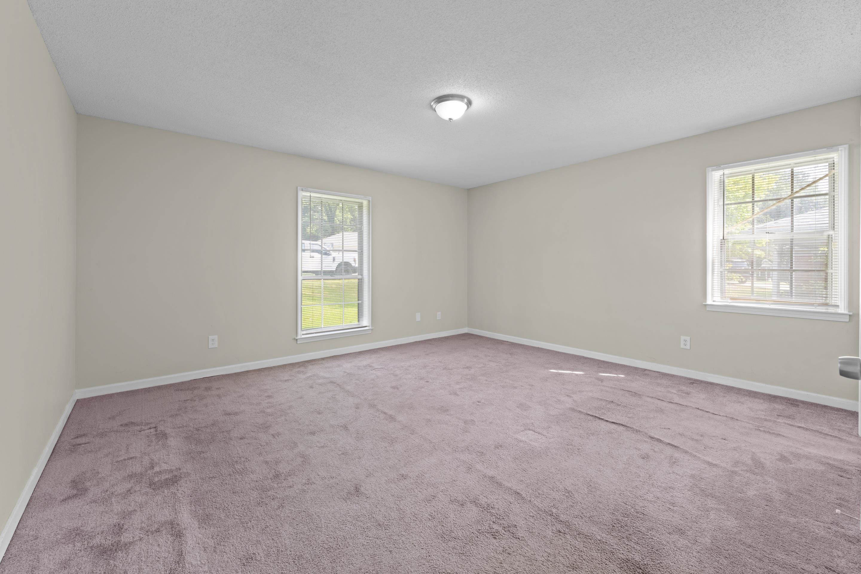 5269 Yellowood Rd Property Photo 20