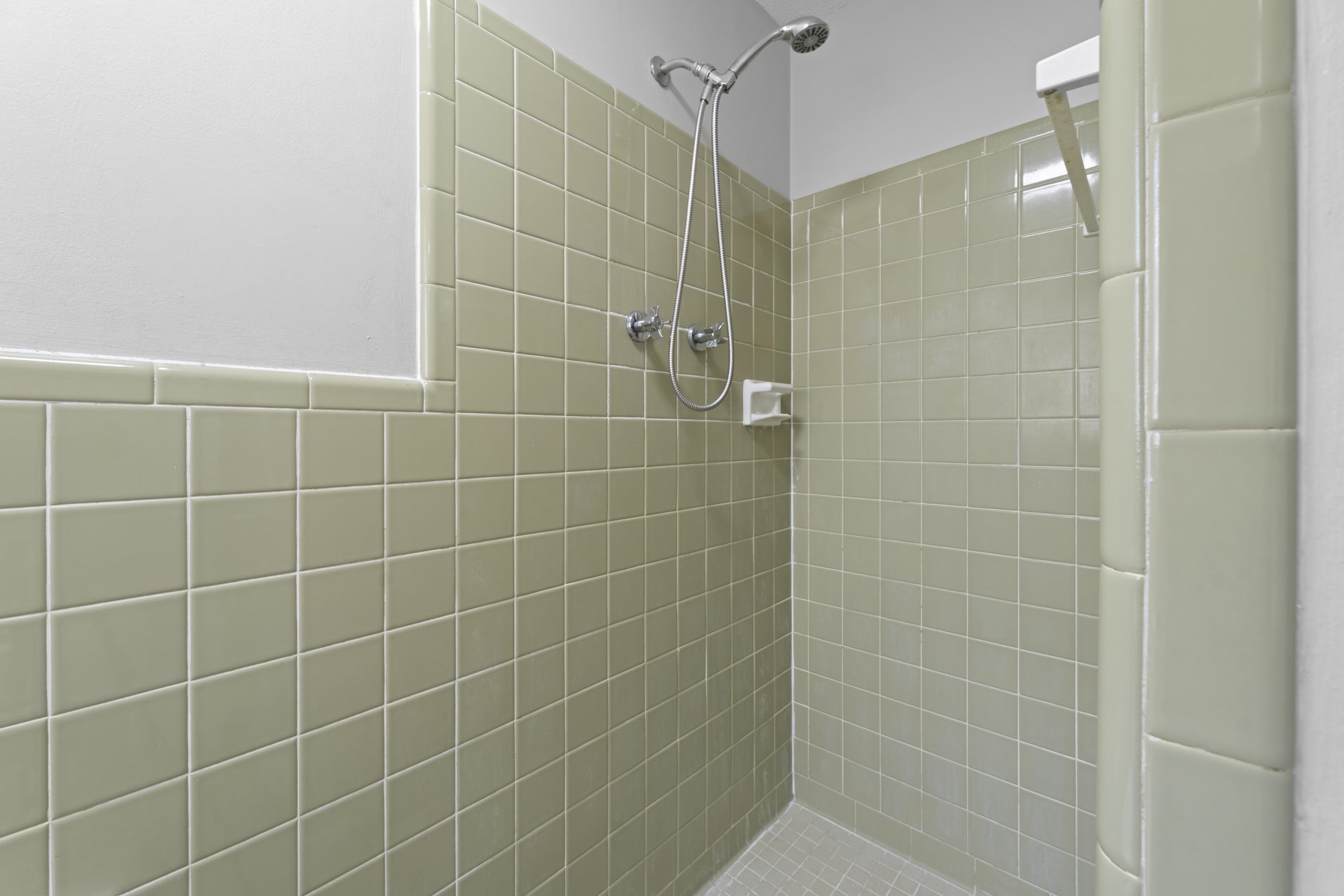 5269 Yellowood Rd Property Photo 23