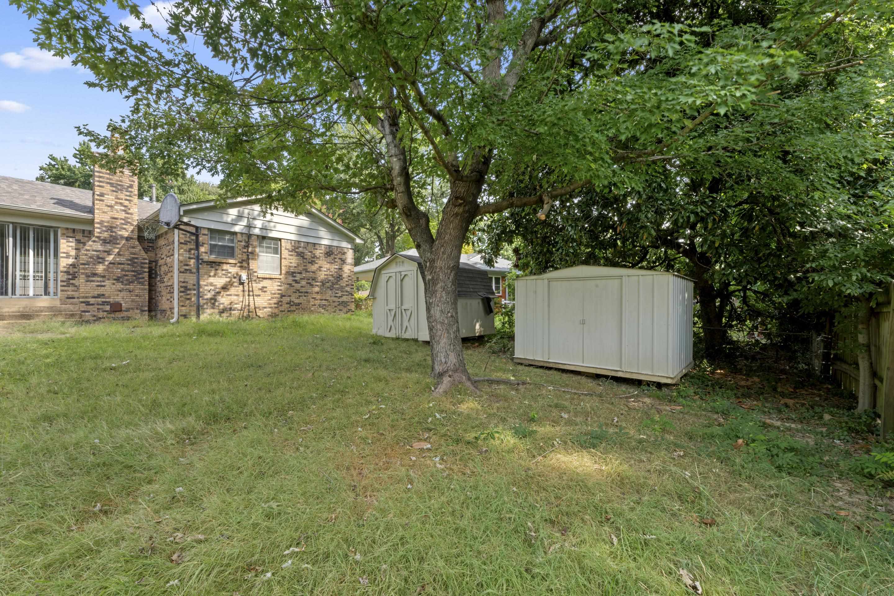 5269 Yellowood Rd Property Photo 25