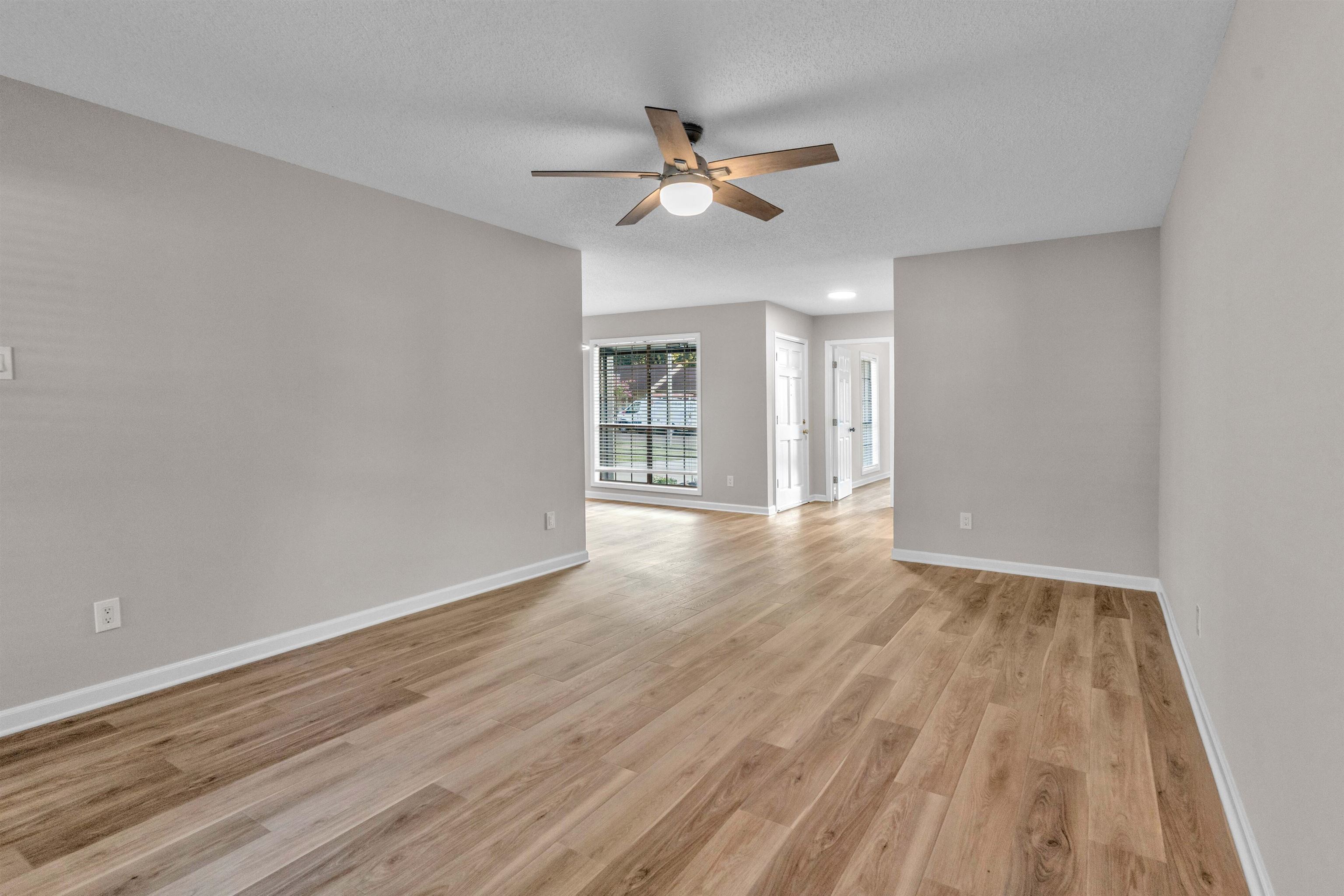 3277 Court St Property Photo 9