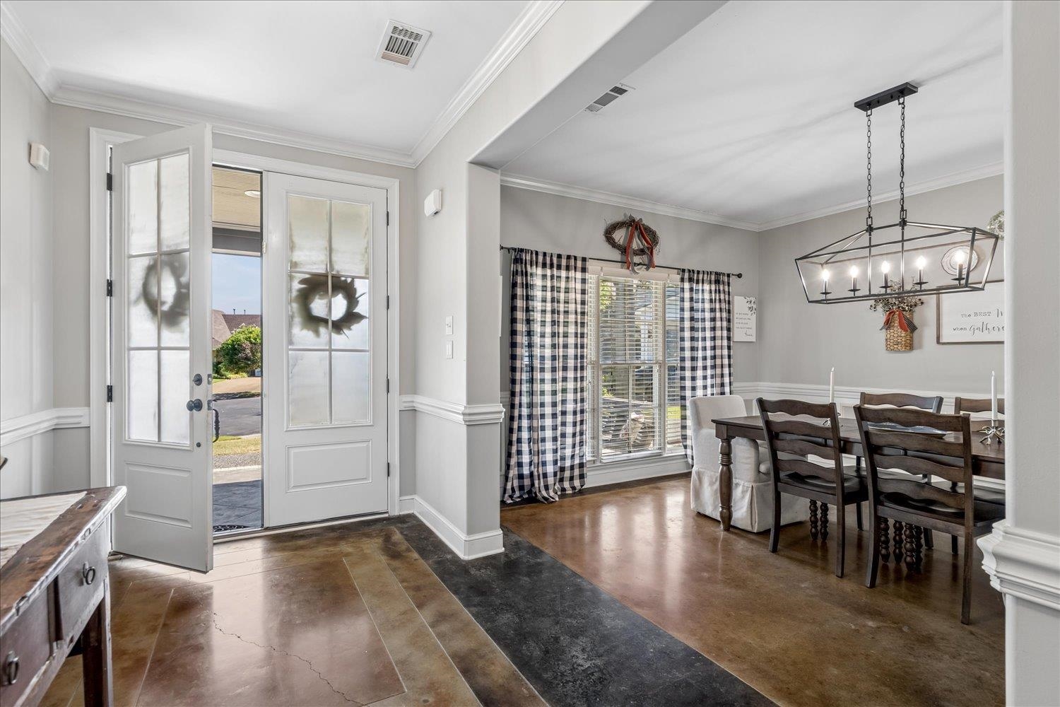 5593 Magnolia Bend Cv Property Photo 4
