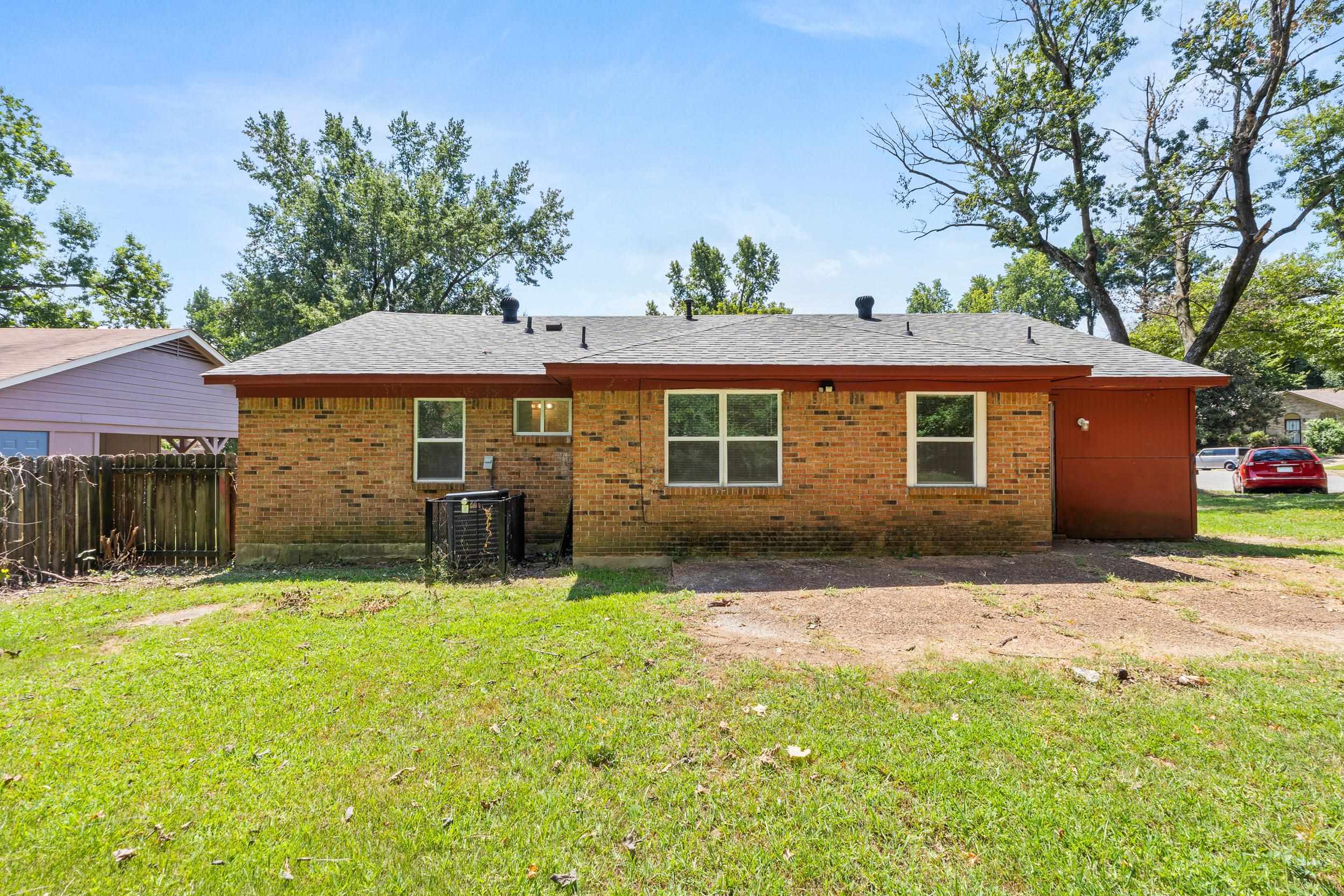 3364 Brockcrest Cv Property Photo 3