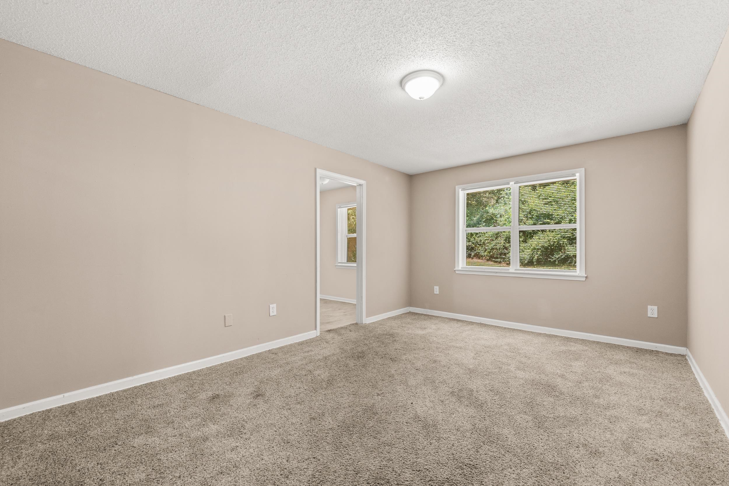 3364 Brockcrest Cv Property Photo 4