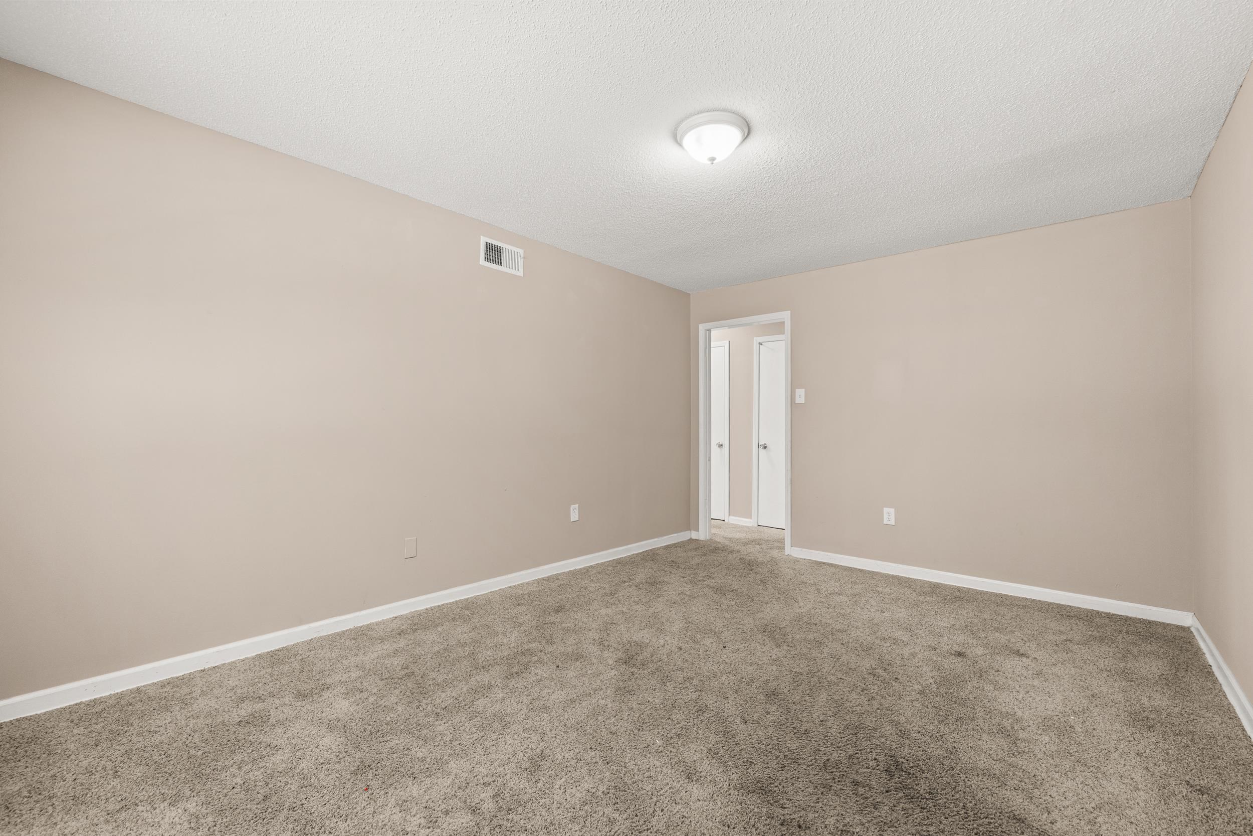 3364 Brockcrest Cv Property Photo 5