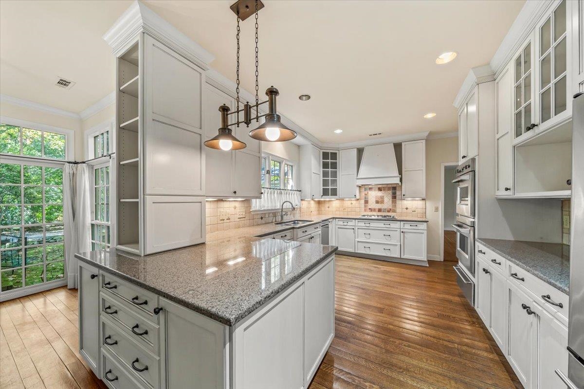 6021 River Oaks Cv Property Photo 8