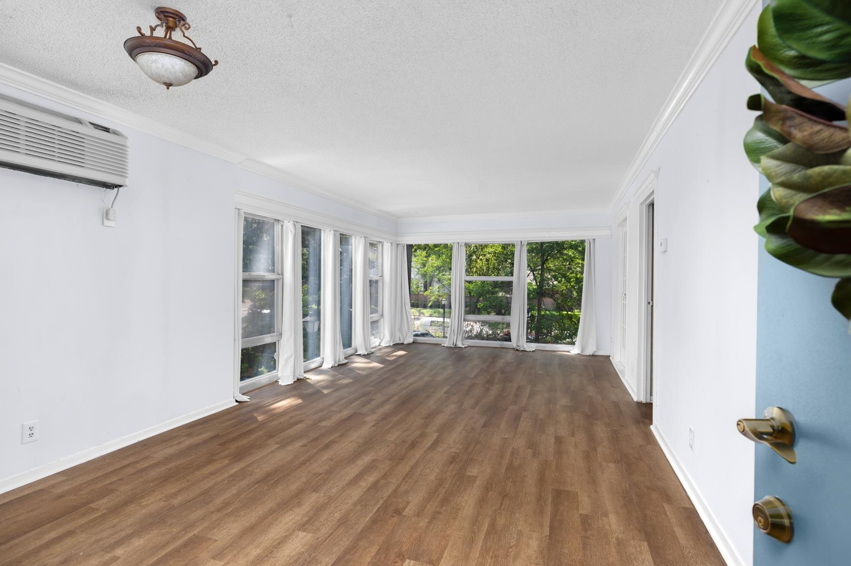 232 S Highland St 209 Property Photo 5