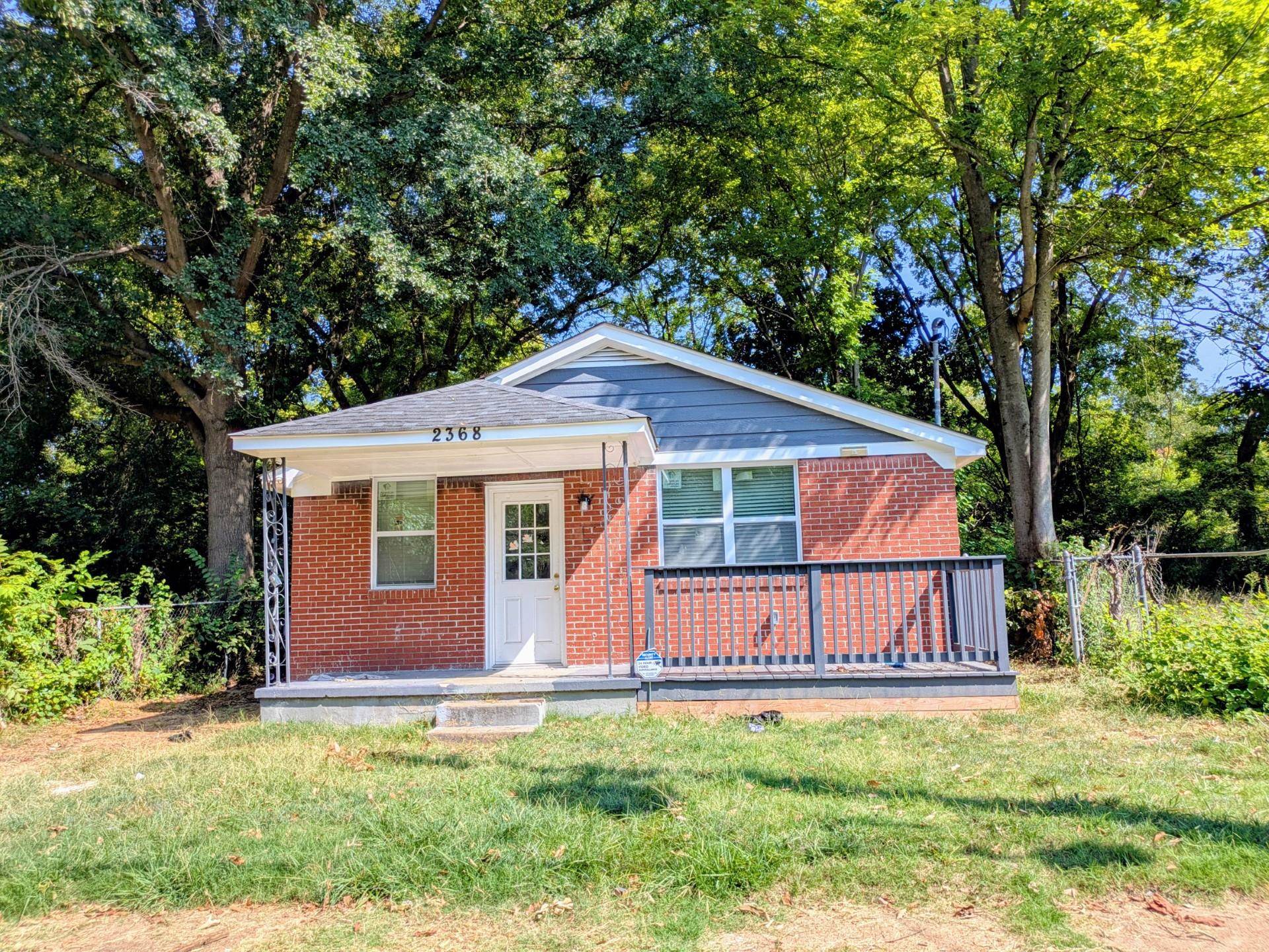 2368 VANDALE AVE Property Photo 1