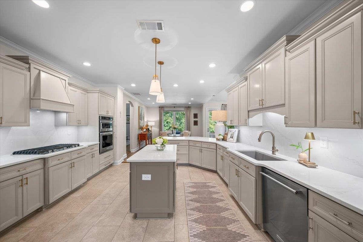 1689 De Haig Ln Property Photo 8