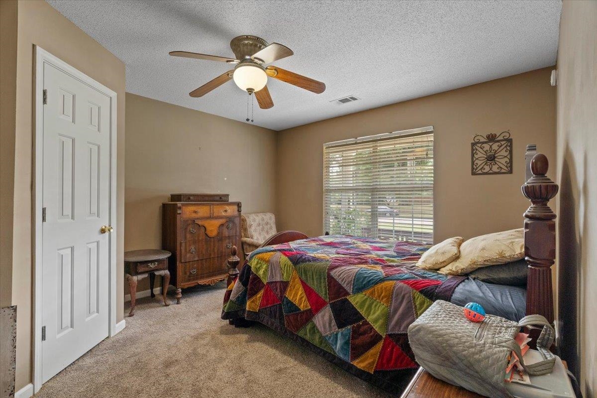 4760 Hallbrook Dr Property Photo 11