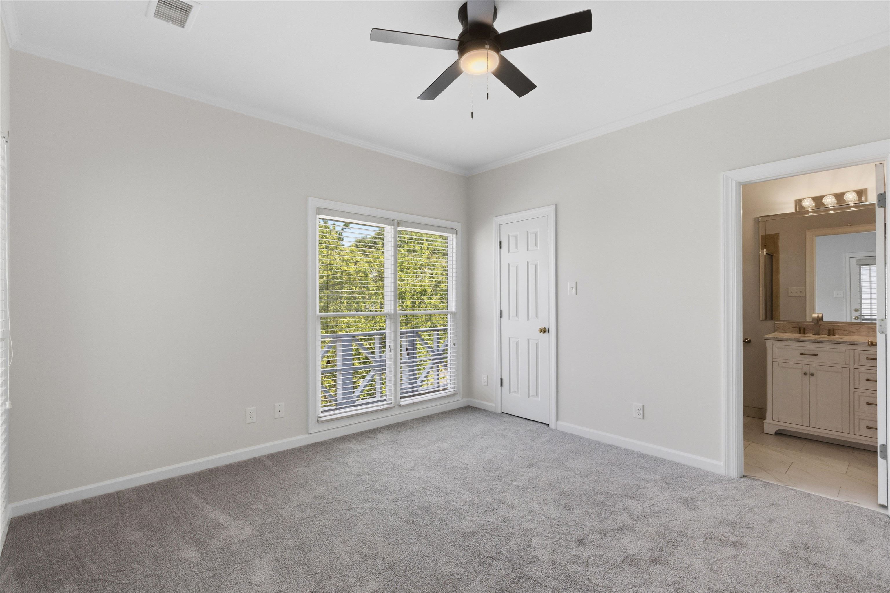 79 Harbor Village Dr Property Photo 14