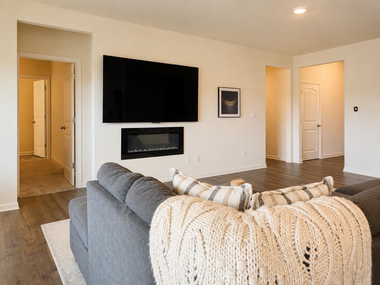 7404 Barrett Oaks Cv Property Photo 6