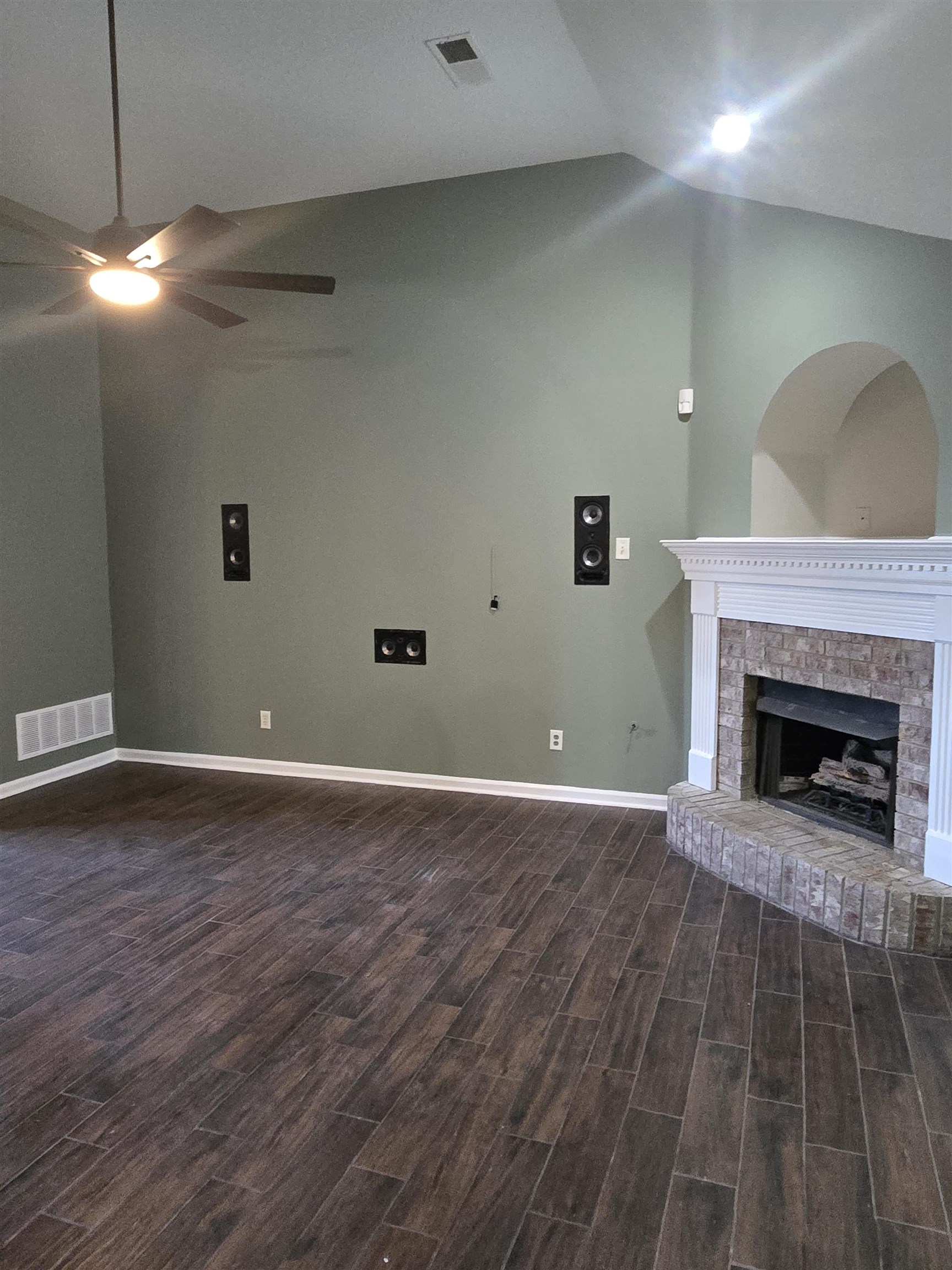 6573 Logwood Cv Property Photo 4