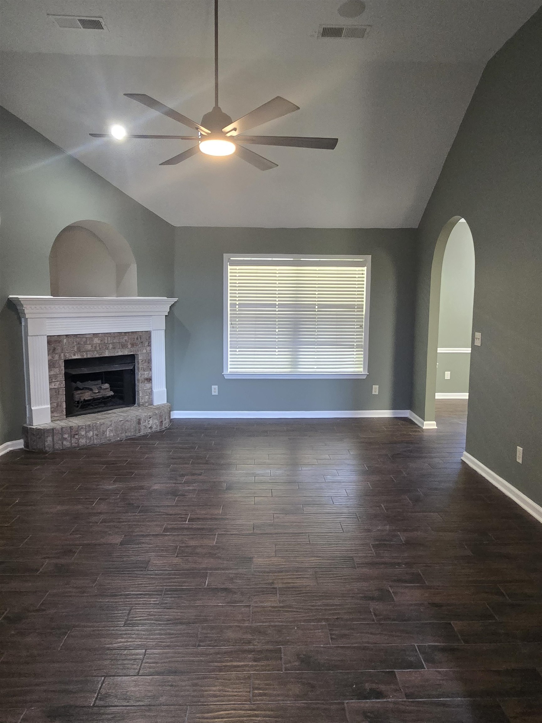 6573 Logwood Cv Property Photo 5