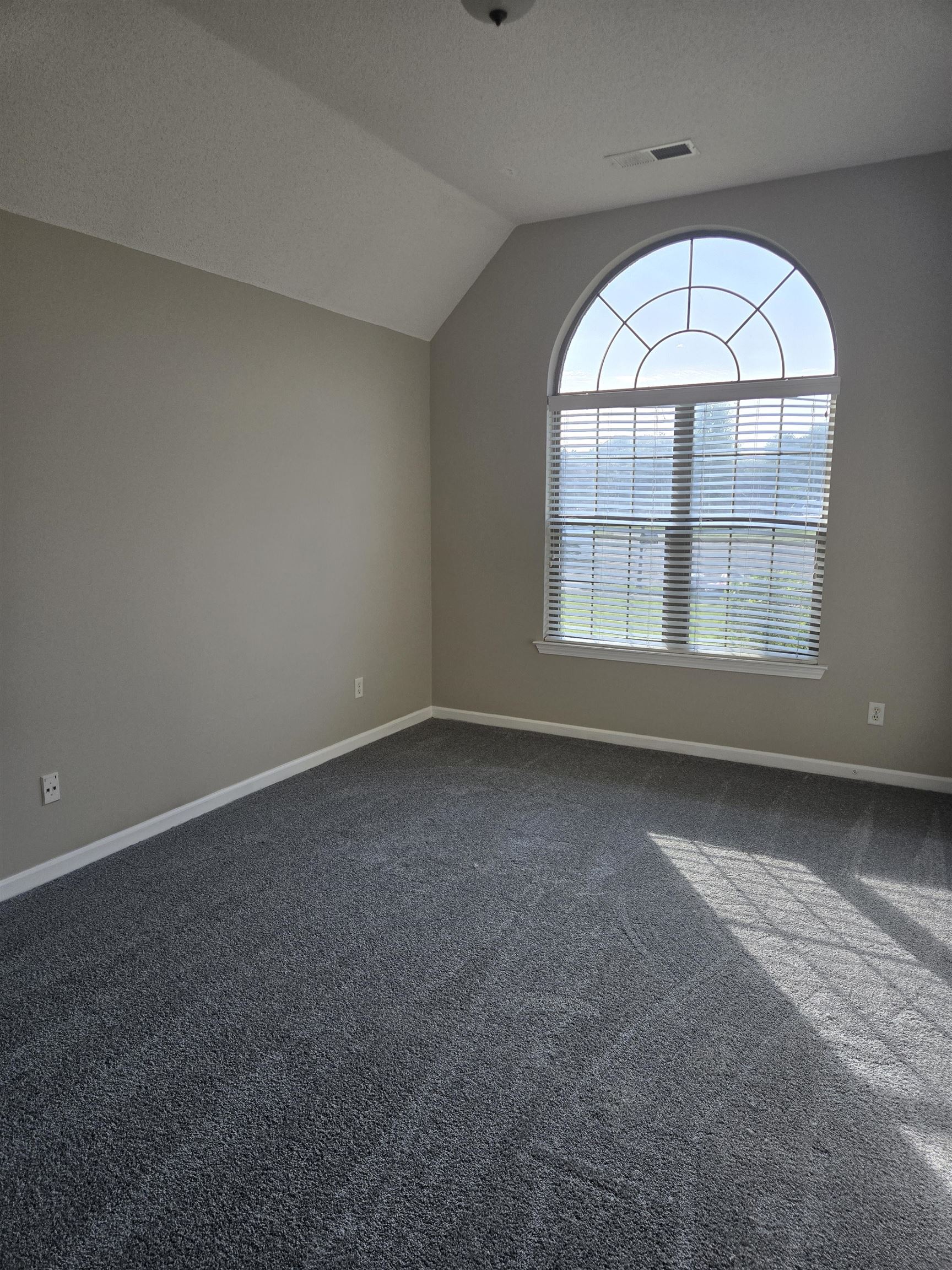 6573 Logwood Cv Property Photo 9