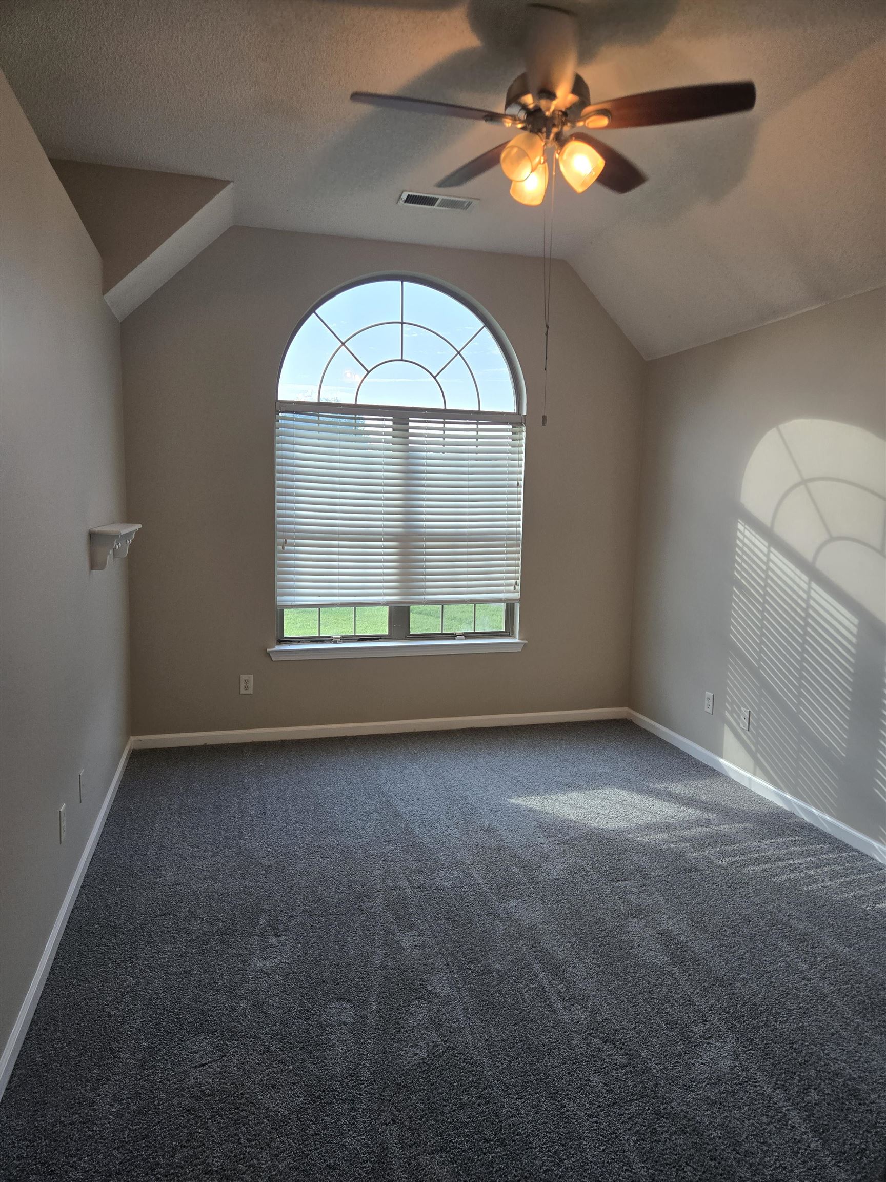 6573 Logwood Cv Property Photo 10