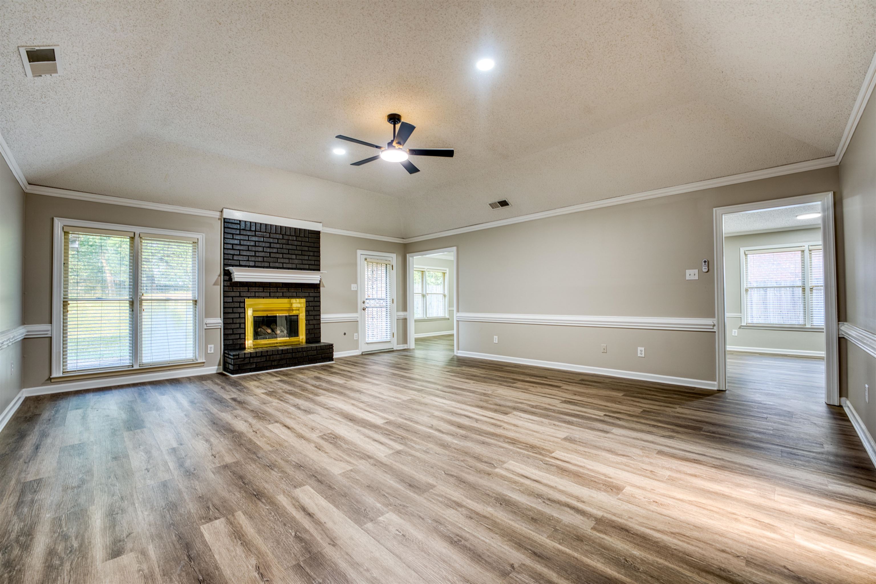 8747 Grandbury Pl Property Photo 4