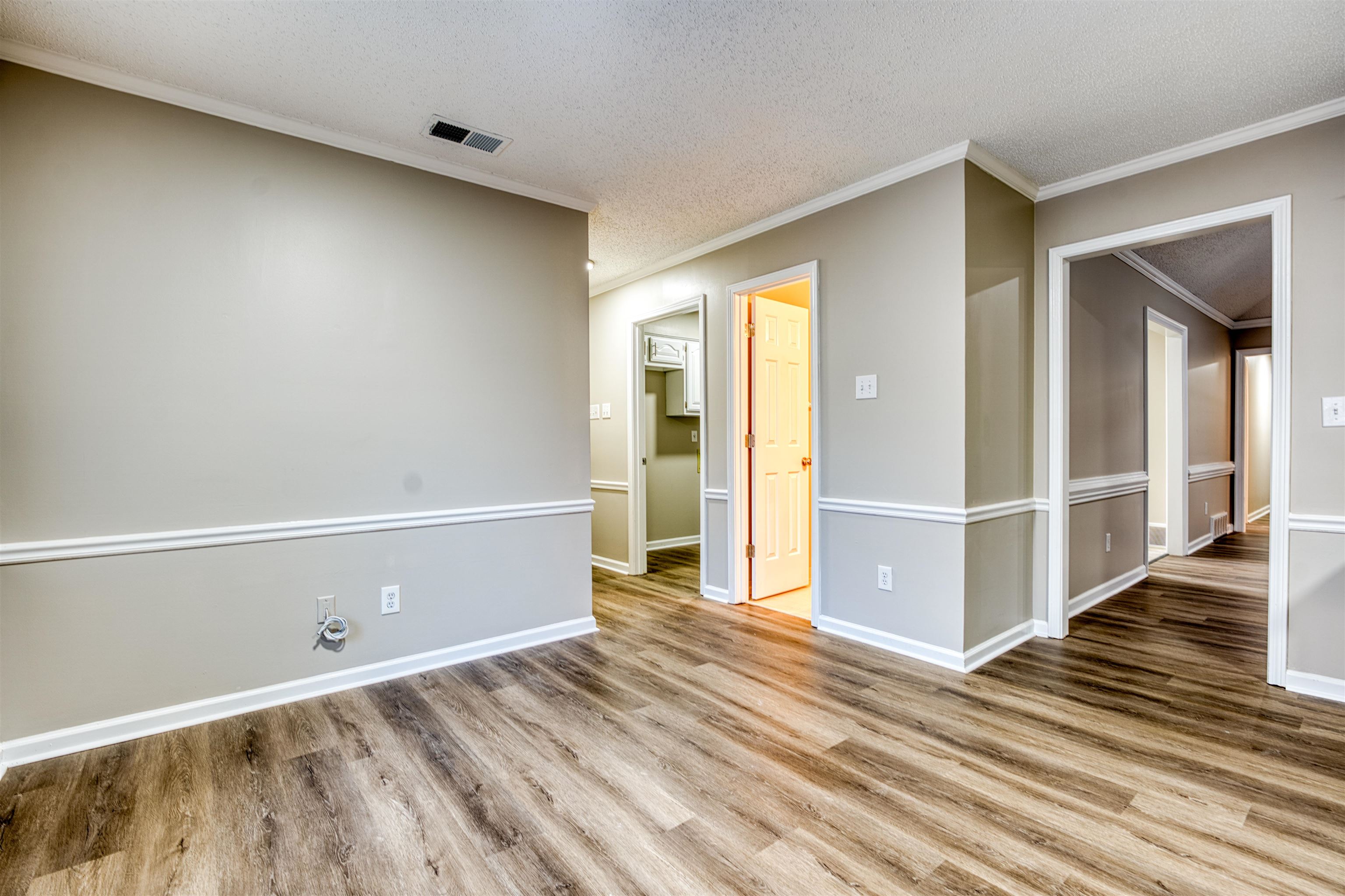 8747 Grandbury Pl Property Photo 6