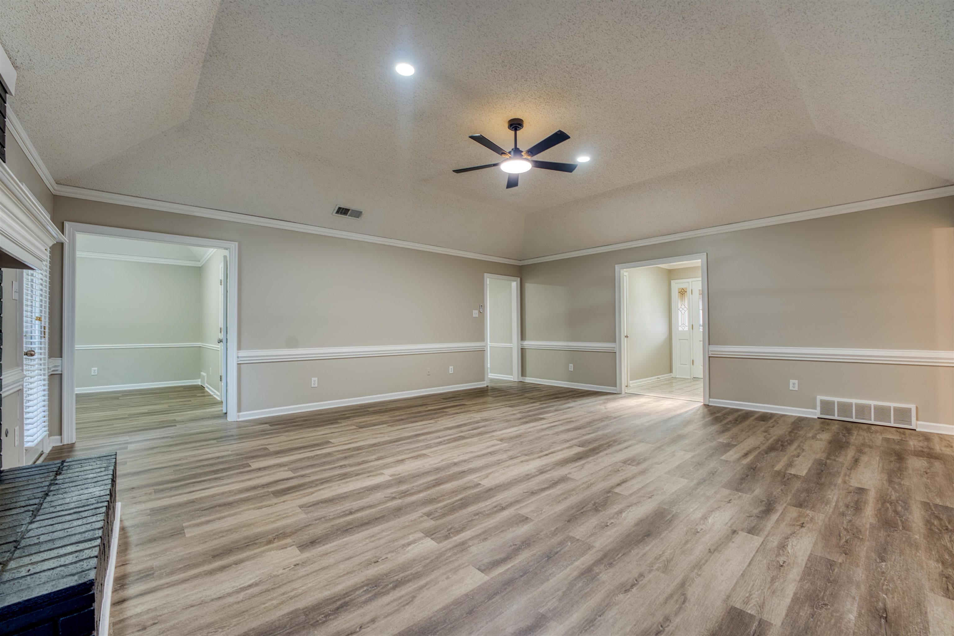 8747 Grandbury Pl Property Photo 13