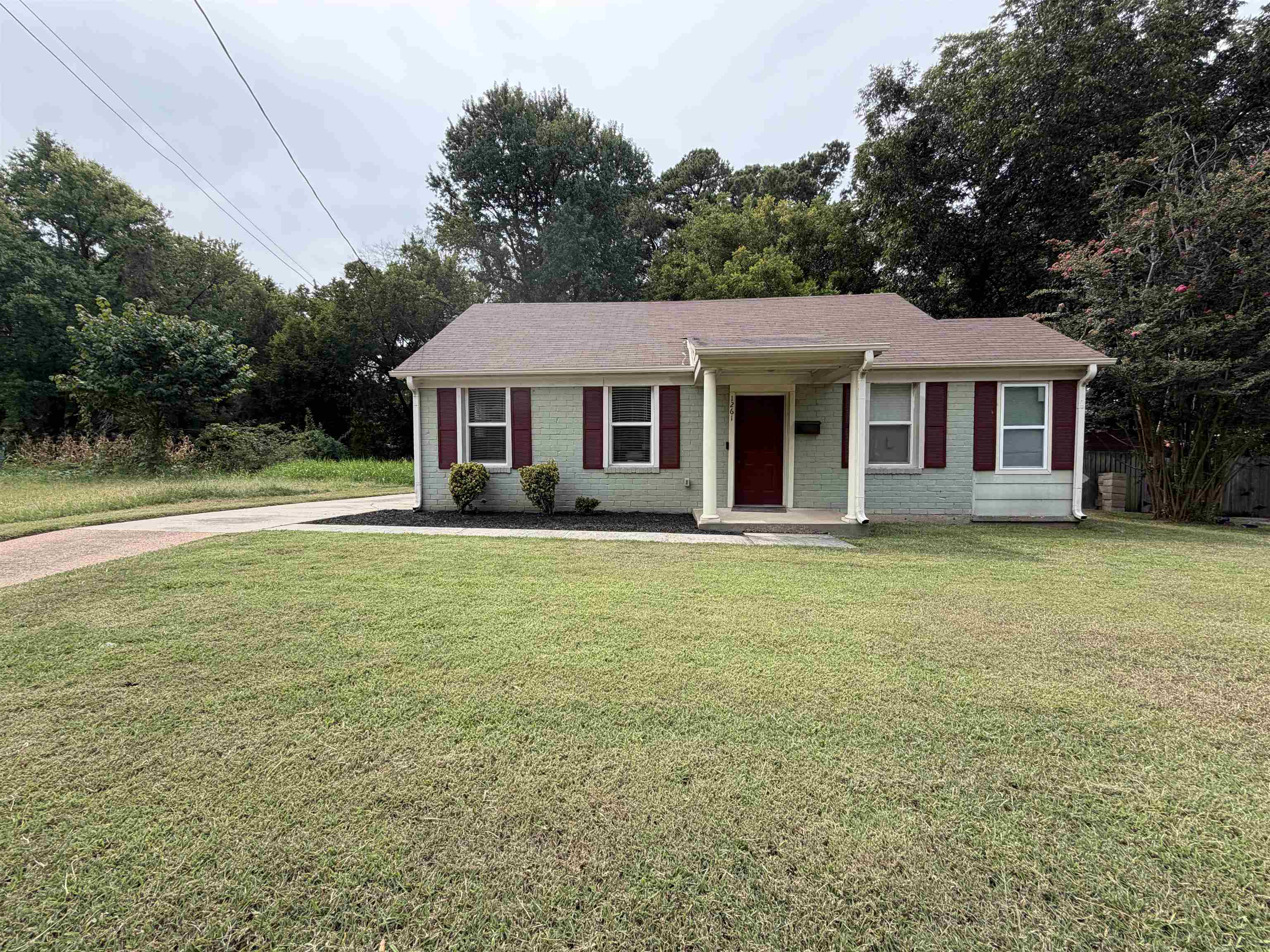 1261 Prescott Rd Property Photo 1