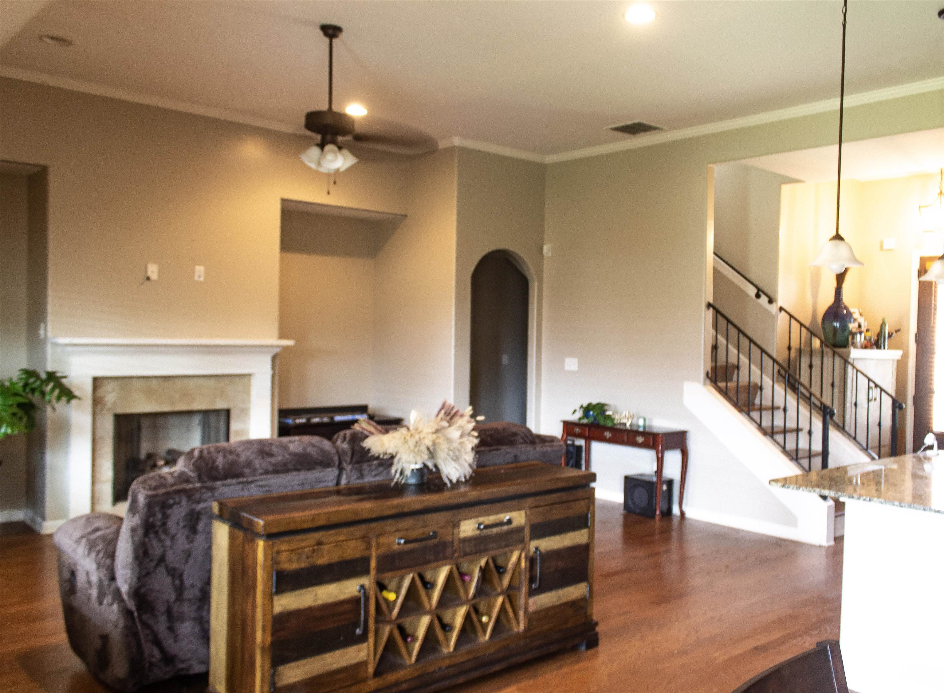 7665 Shadowcrest Cv Property Photo 4